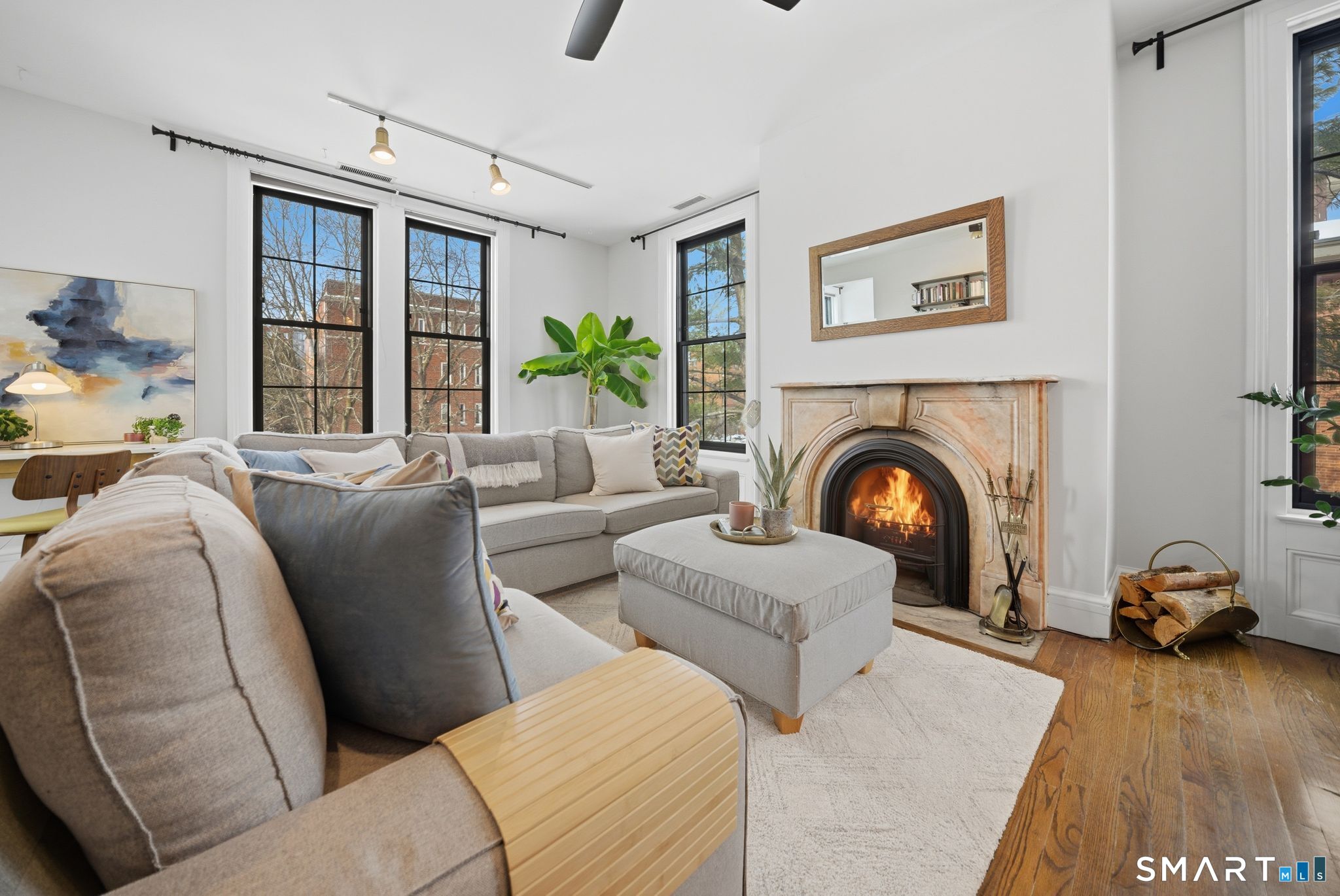 34 Charter Oak Place 4