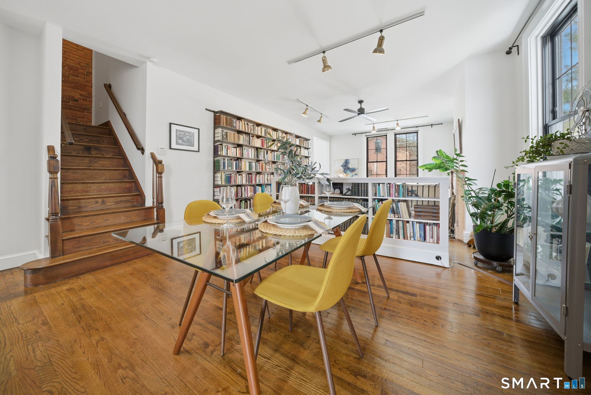 34 Charter Oak Place 4