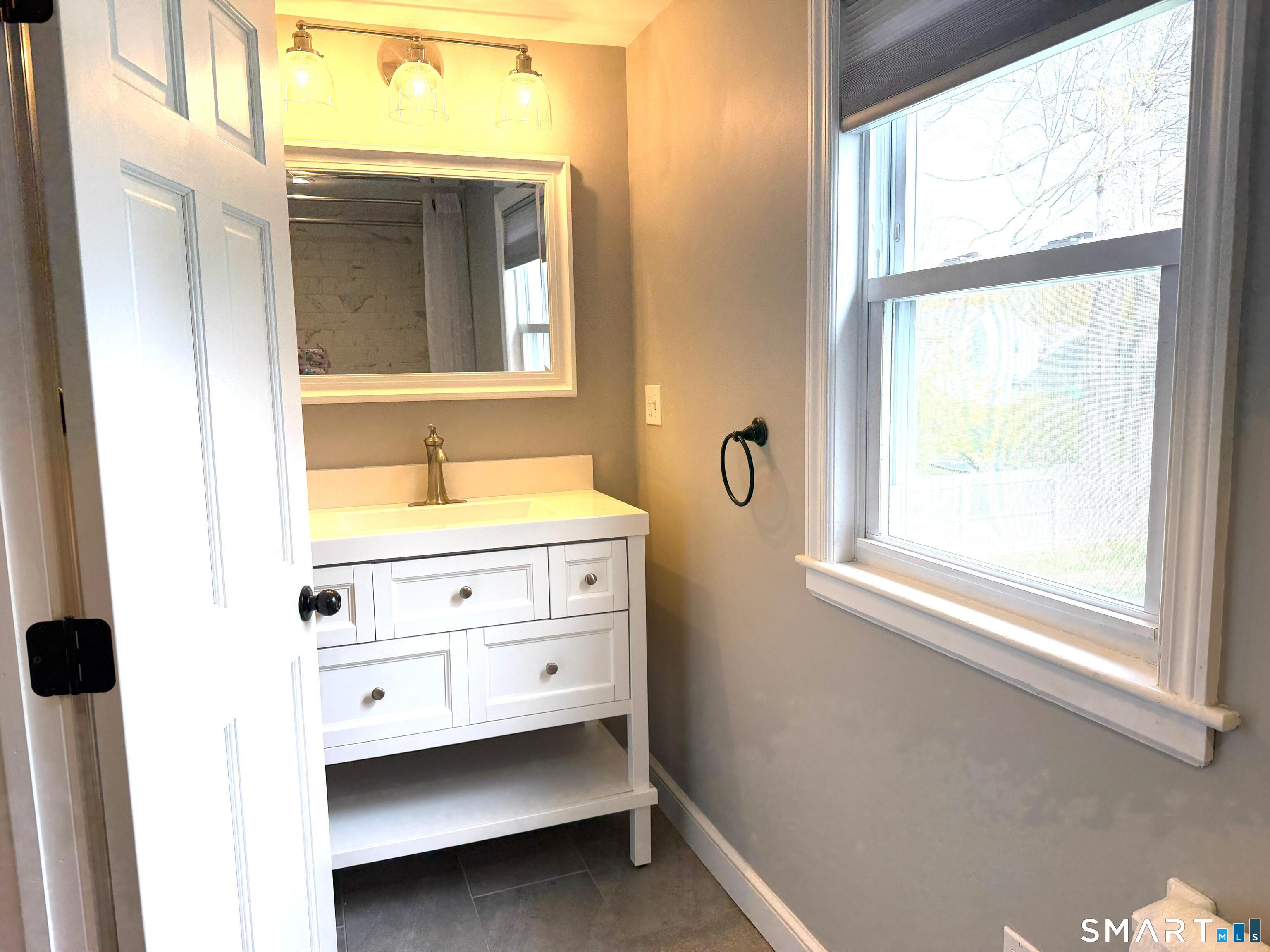 28 Miamis Road