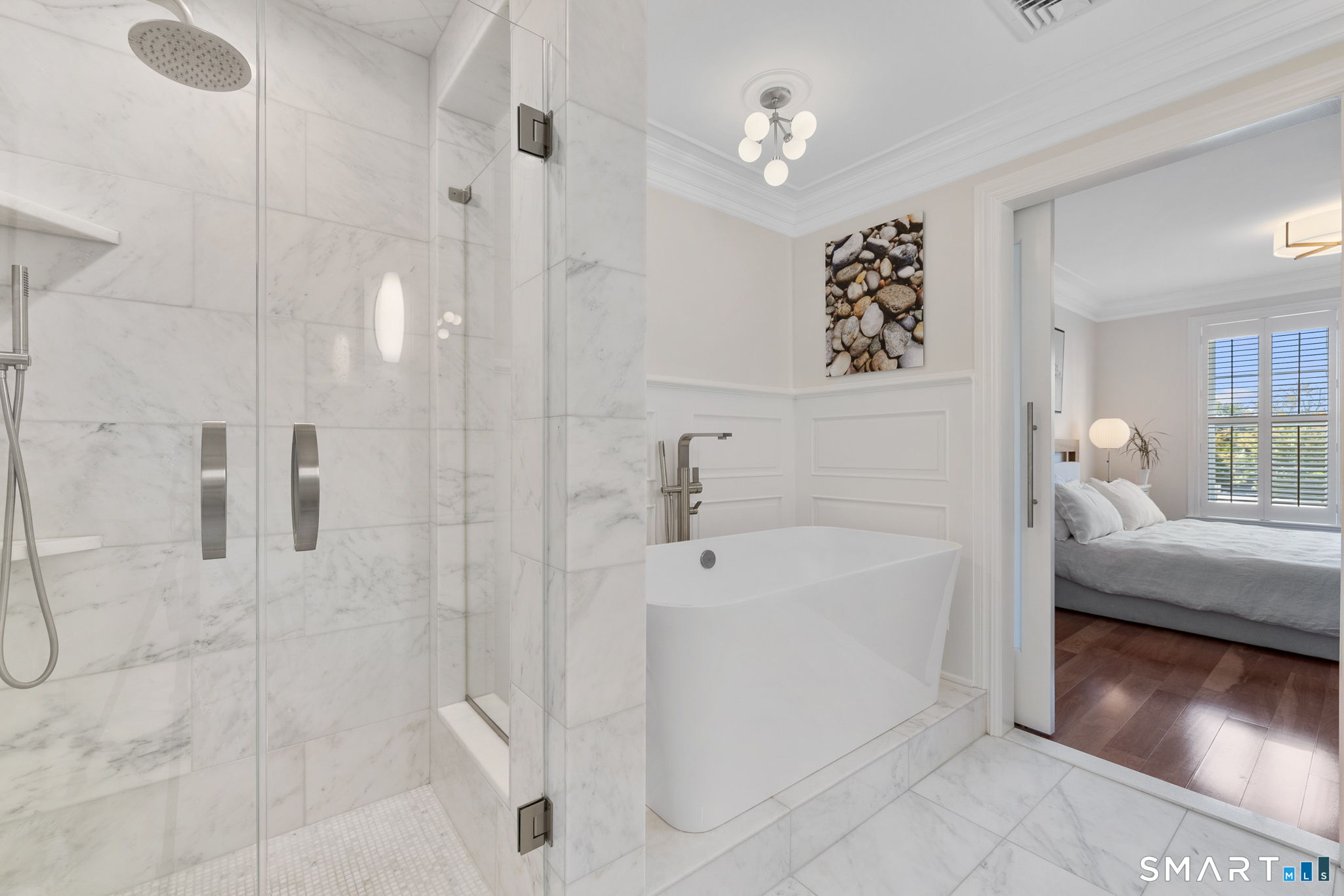 85 Memorial Road 205