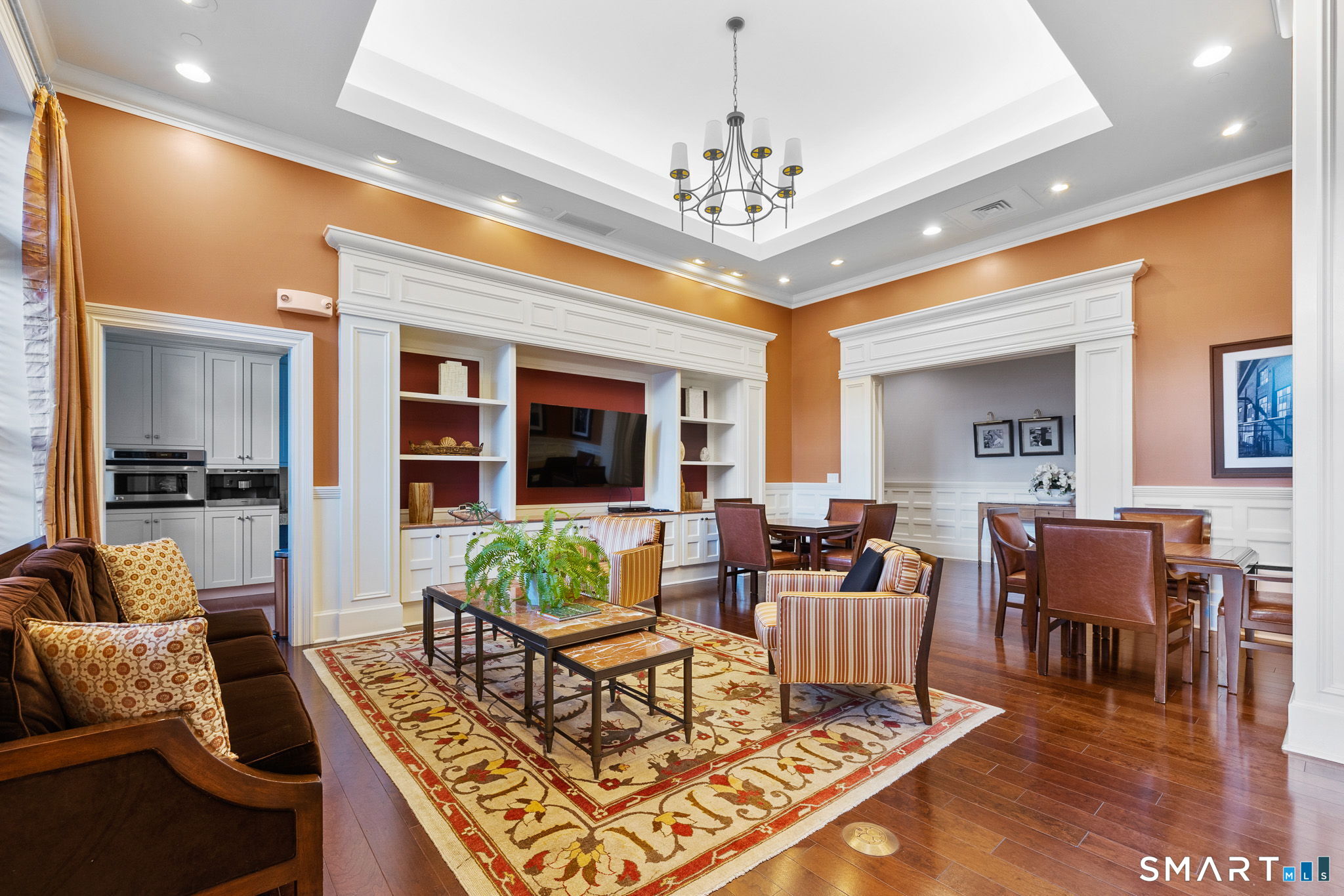 85 Memorial Road 205