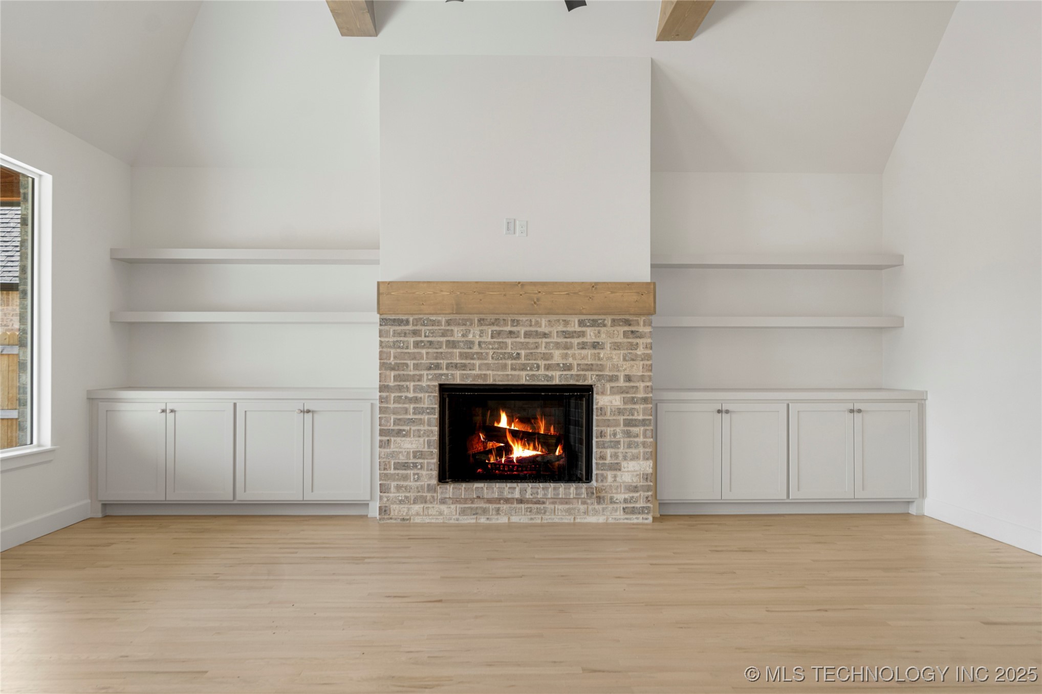 2038 E 129th Street