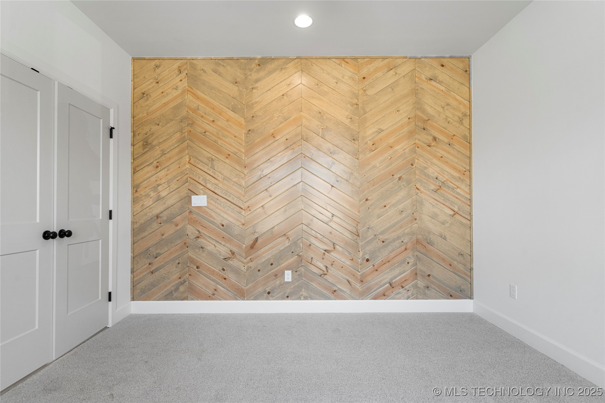 2038 E 129th Street