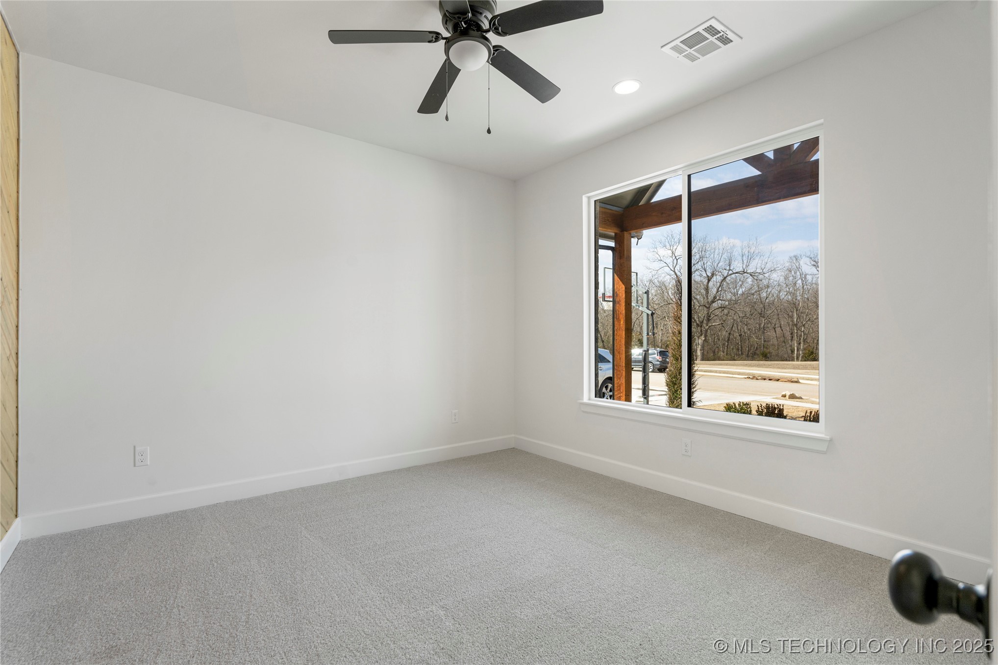 2038 E 129th Street