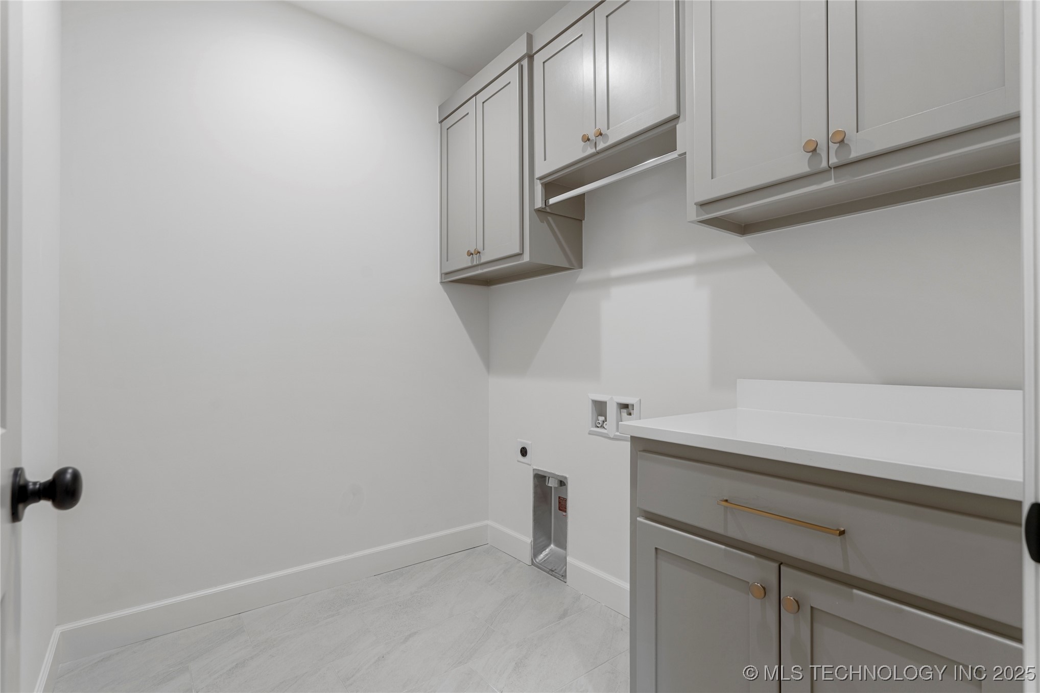 2038 E 129th Street