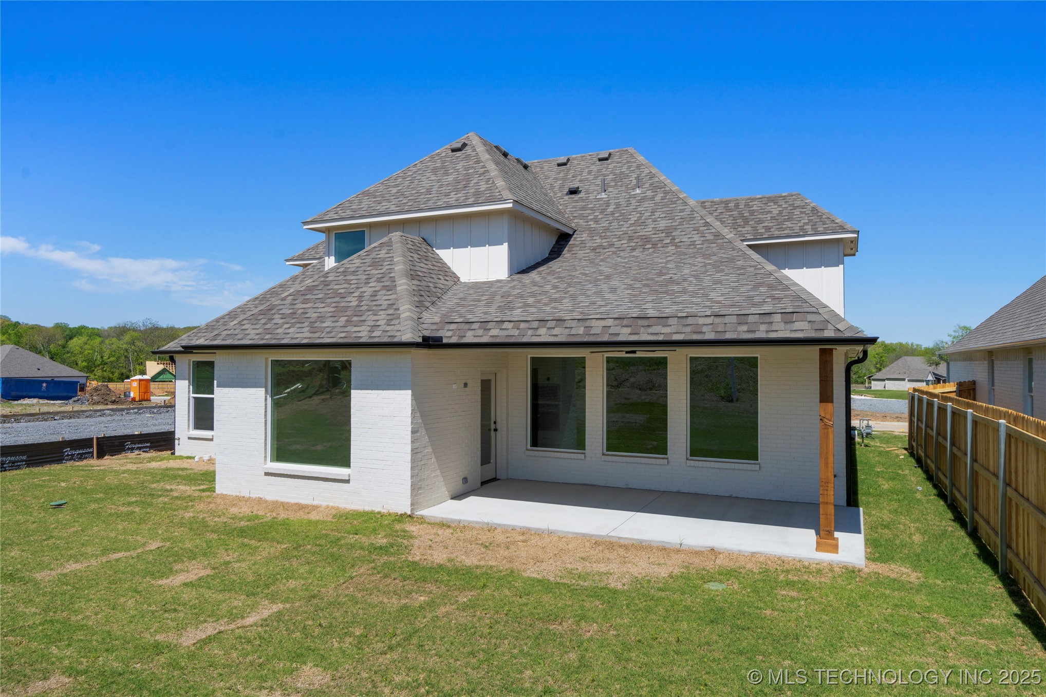 2072 E 129th Place S
