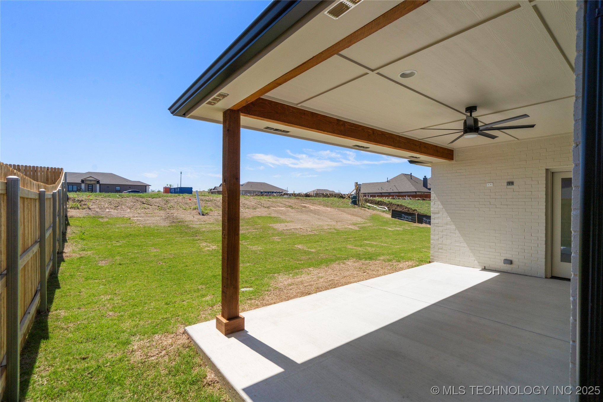 2072 E 129th Place S