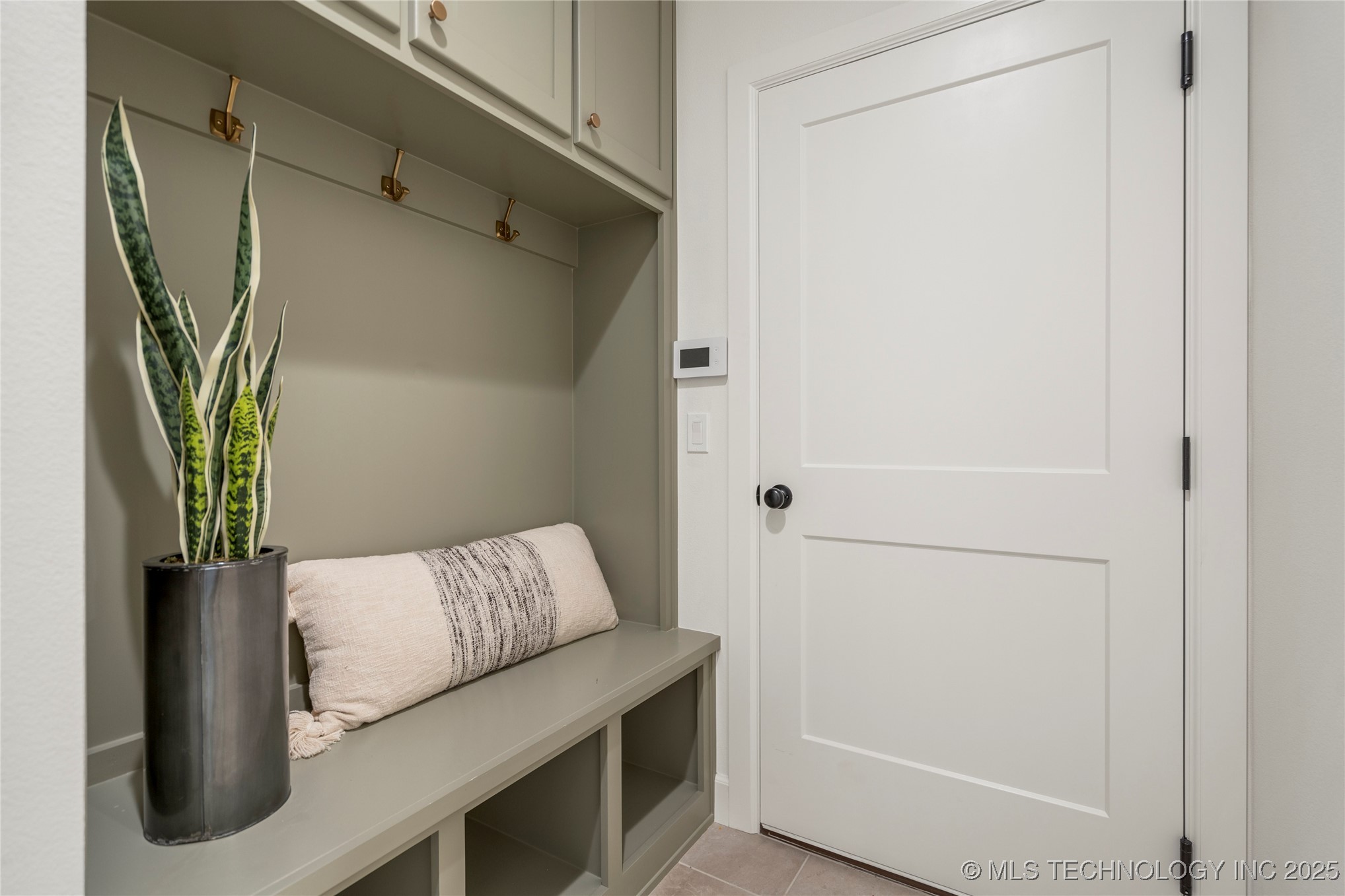2072 E 129th Place S