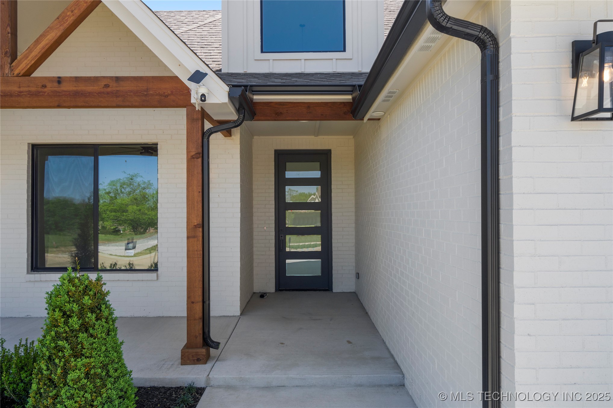 2072 E 129th Place S