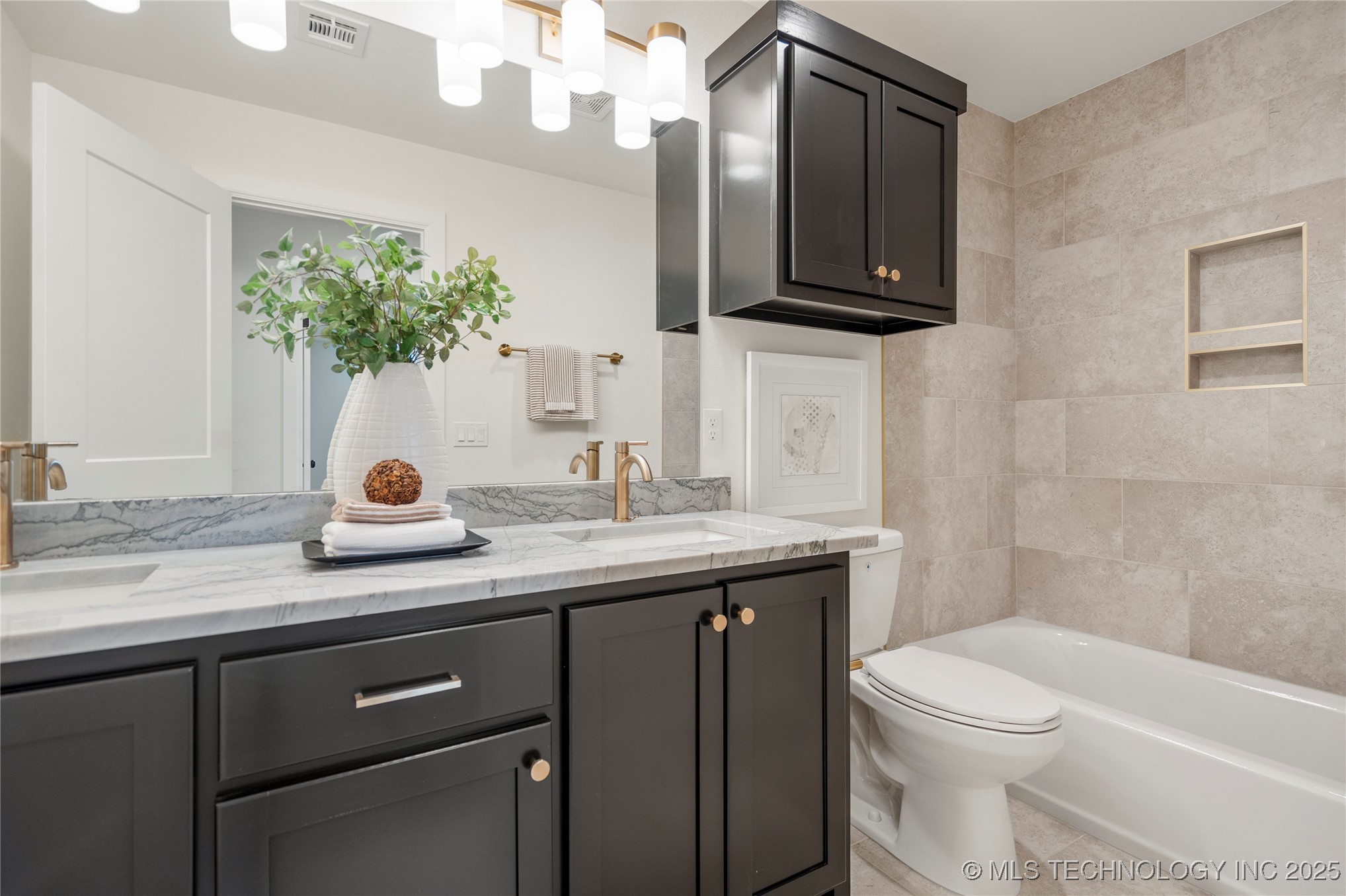 2072 E 129th Place S