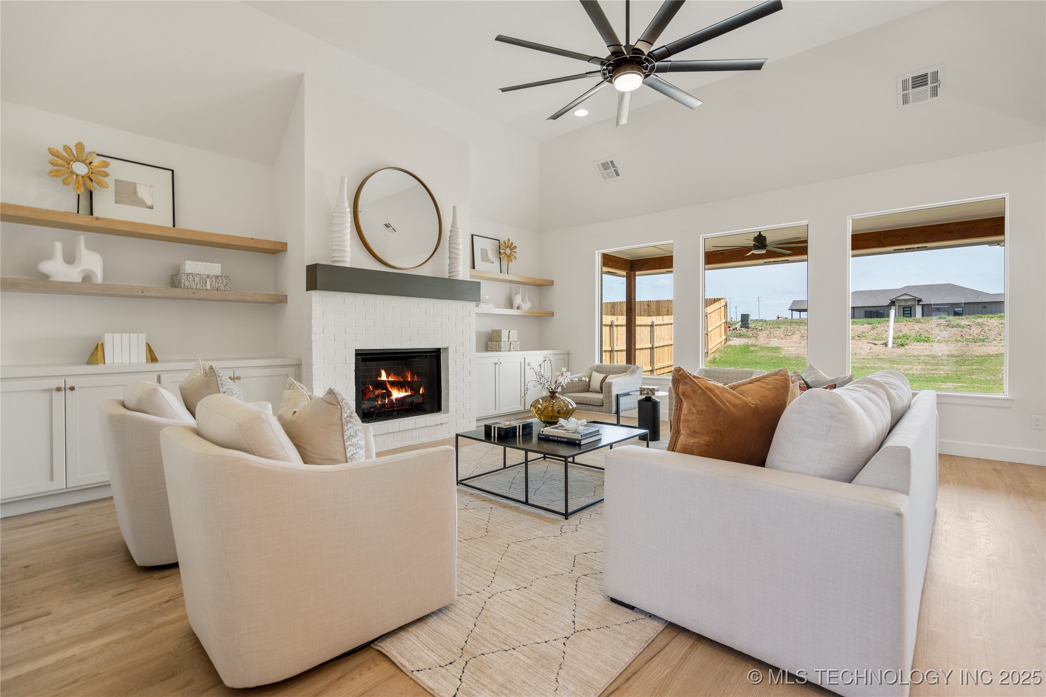 2072 E 129th Place S