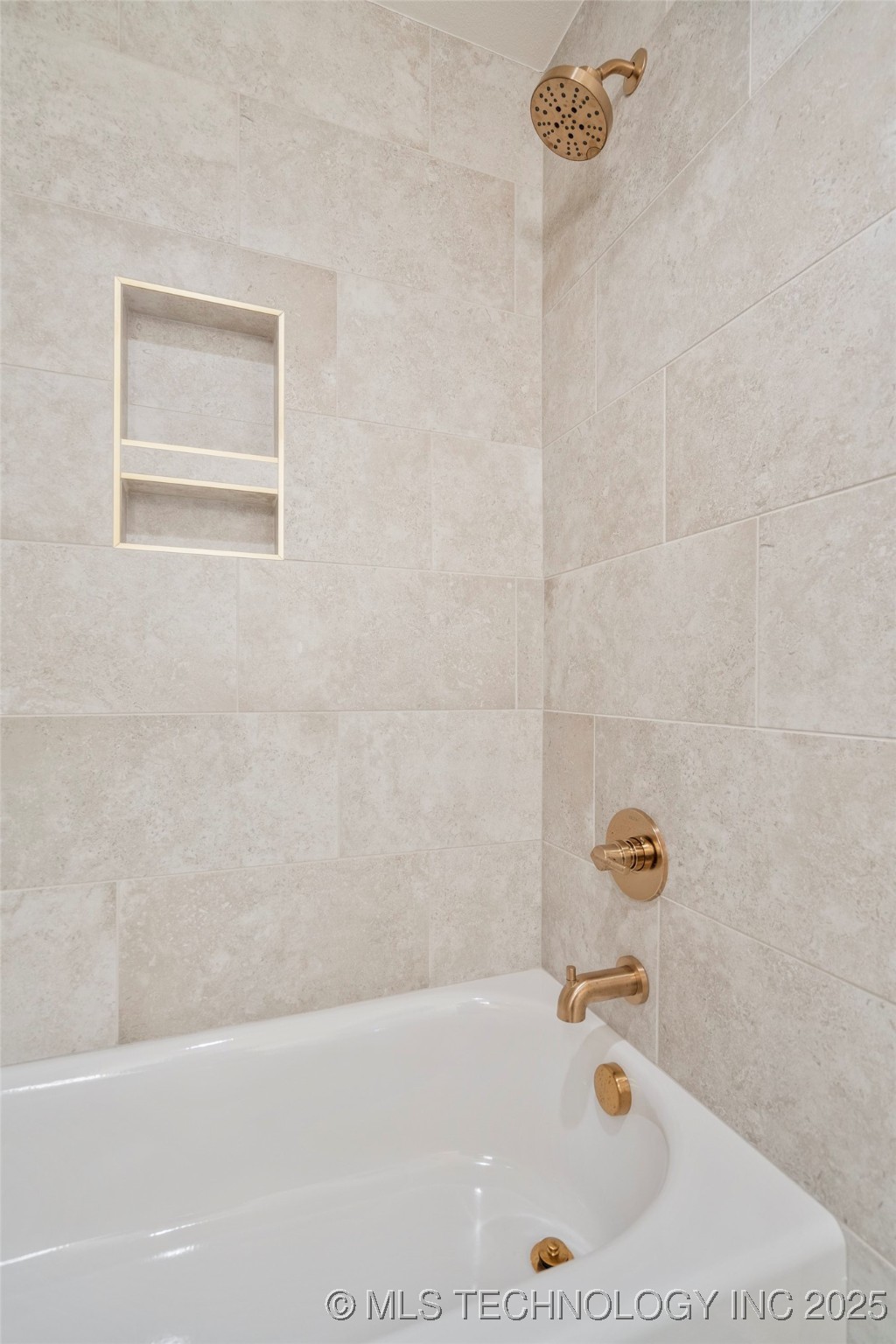 2072 E 129th Place S