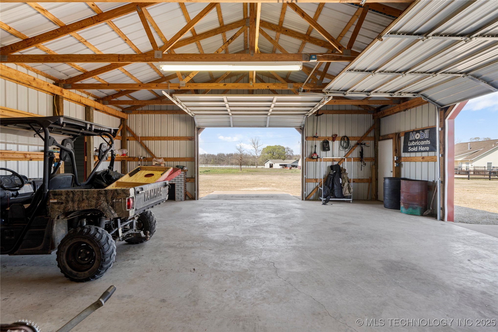8203 N 242nd Road