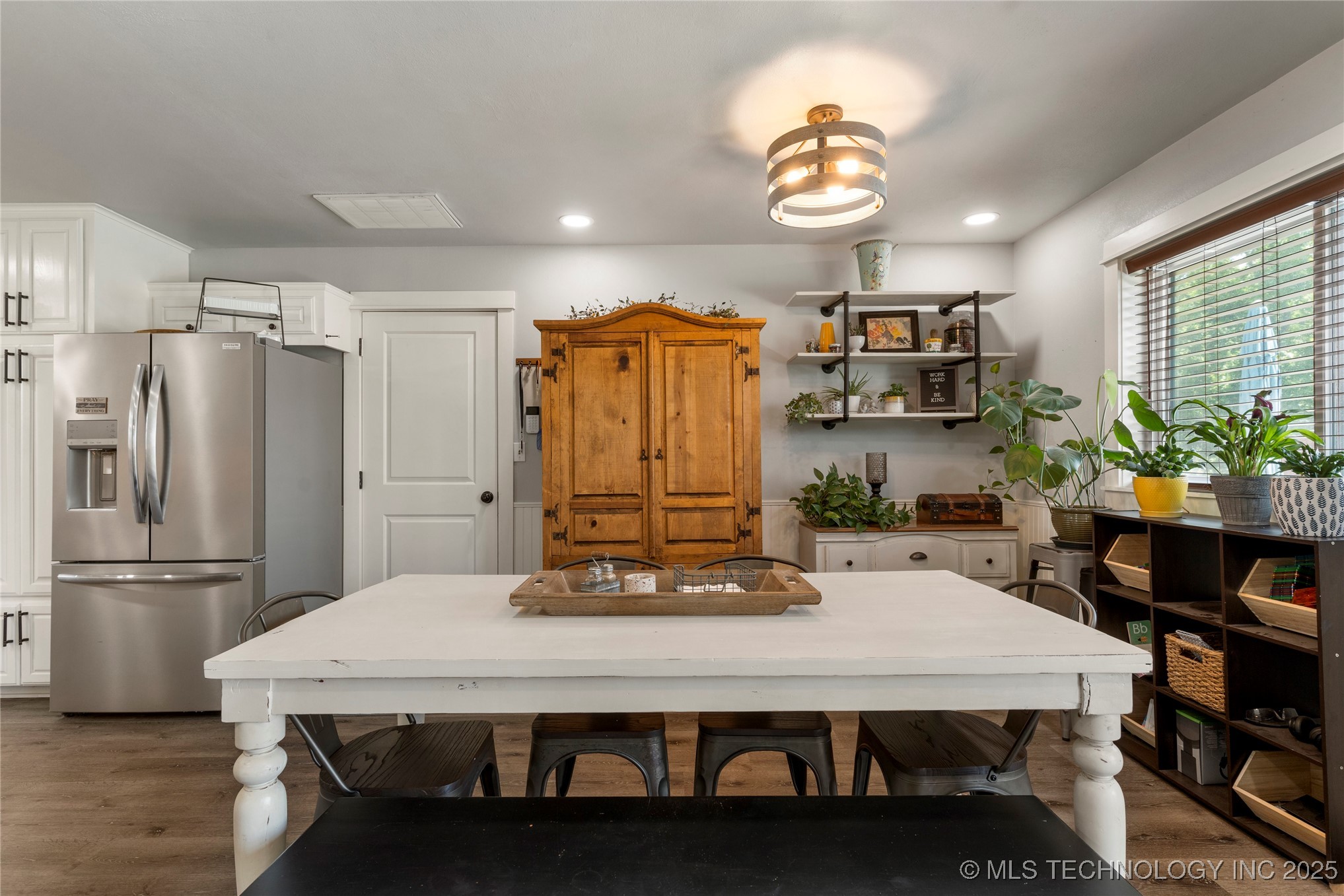 6011 S 115th West Avenue