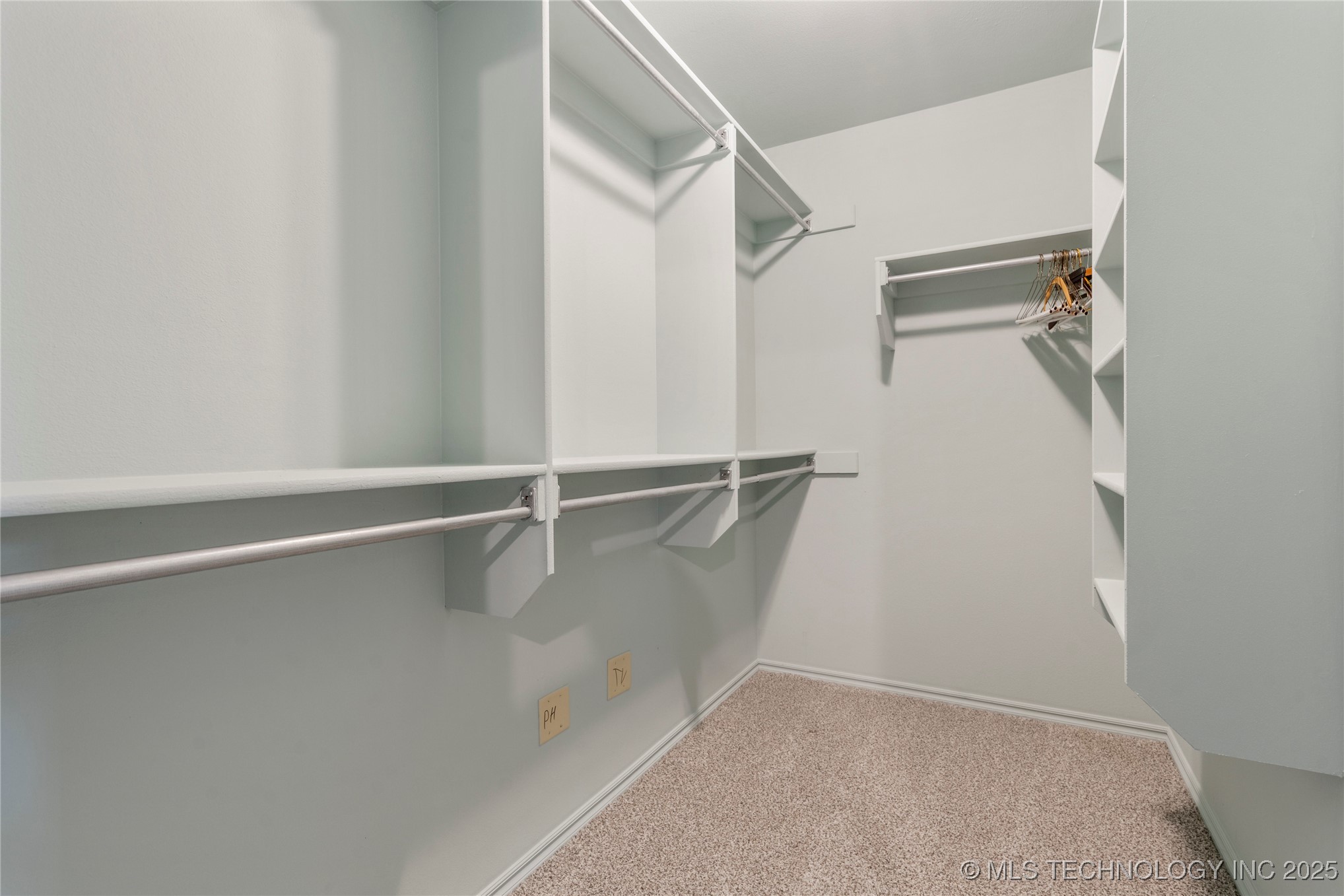 12522 S Cedar Avenue