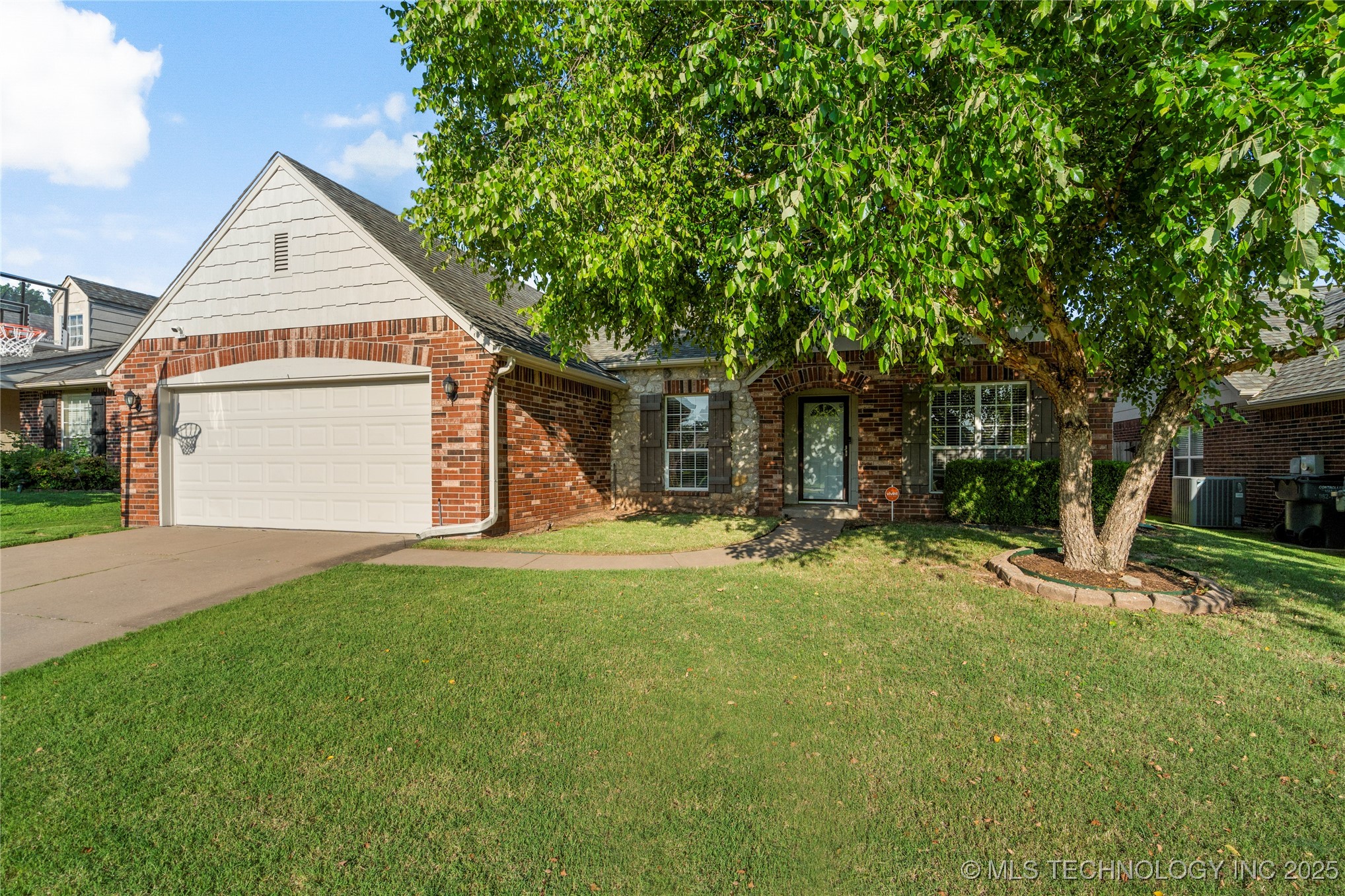 12522 S Cedar Avenue