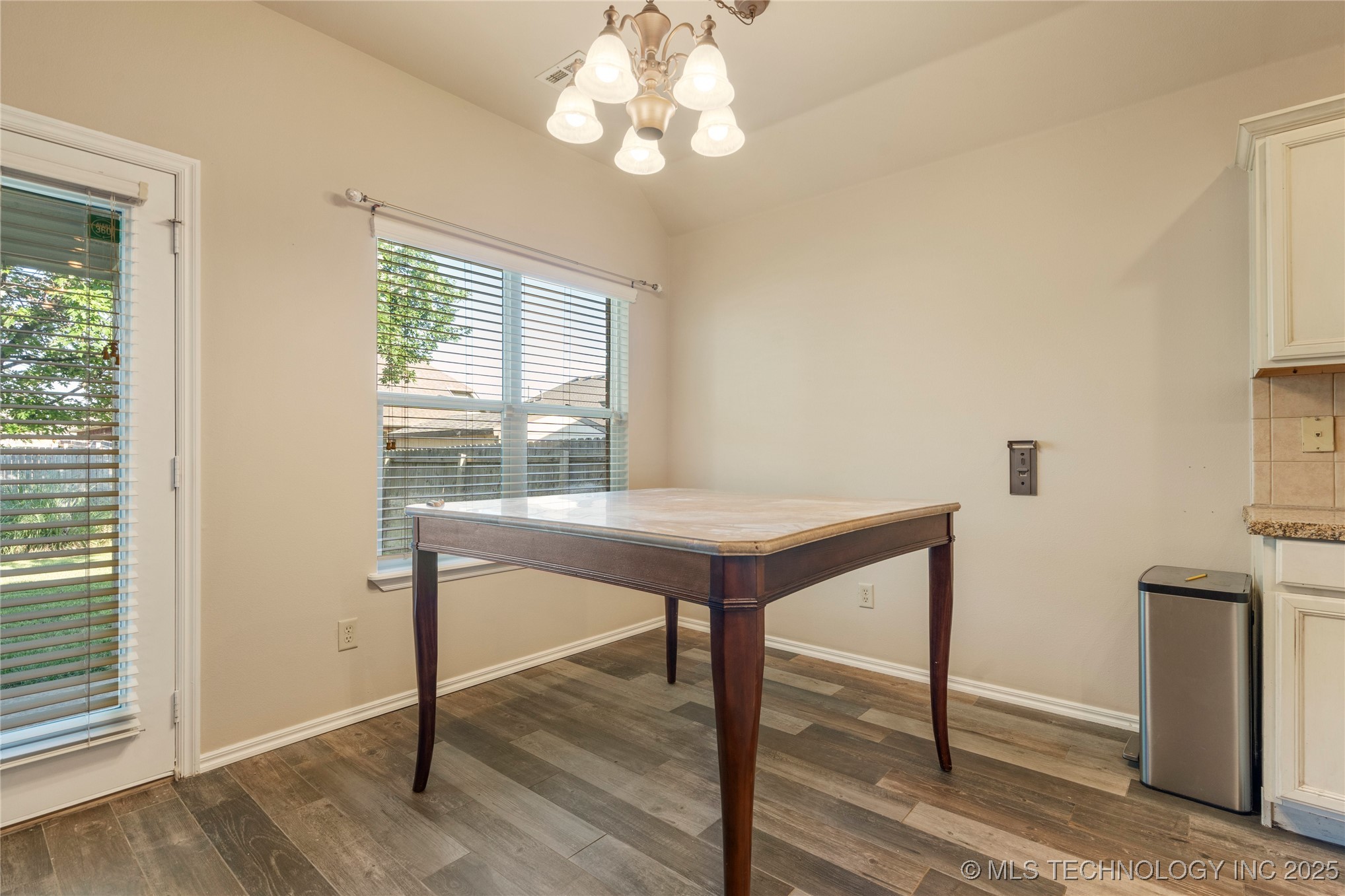 12522 S Cedar Avenue