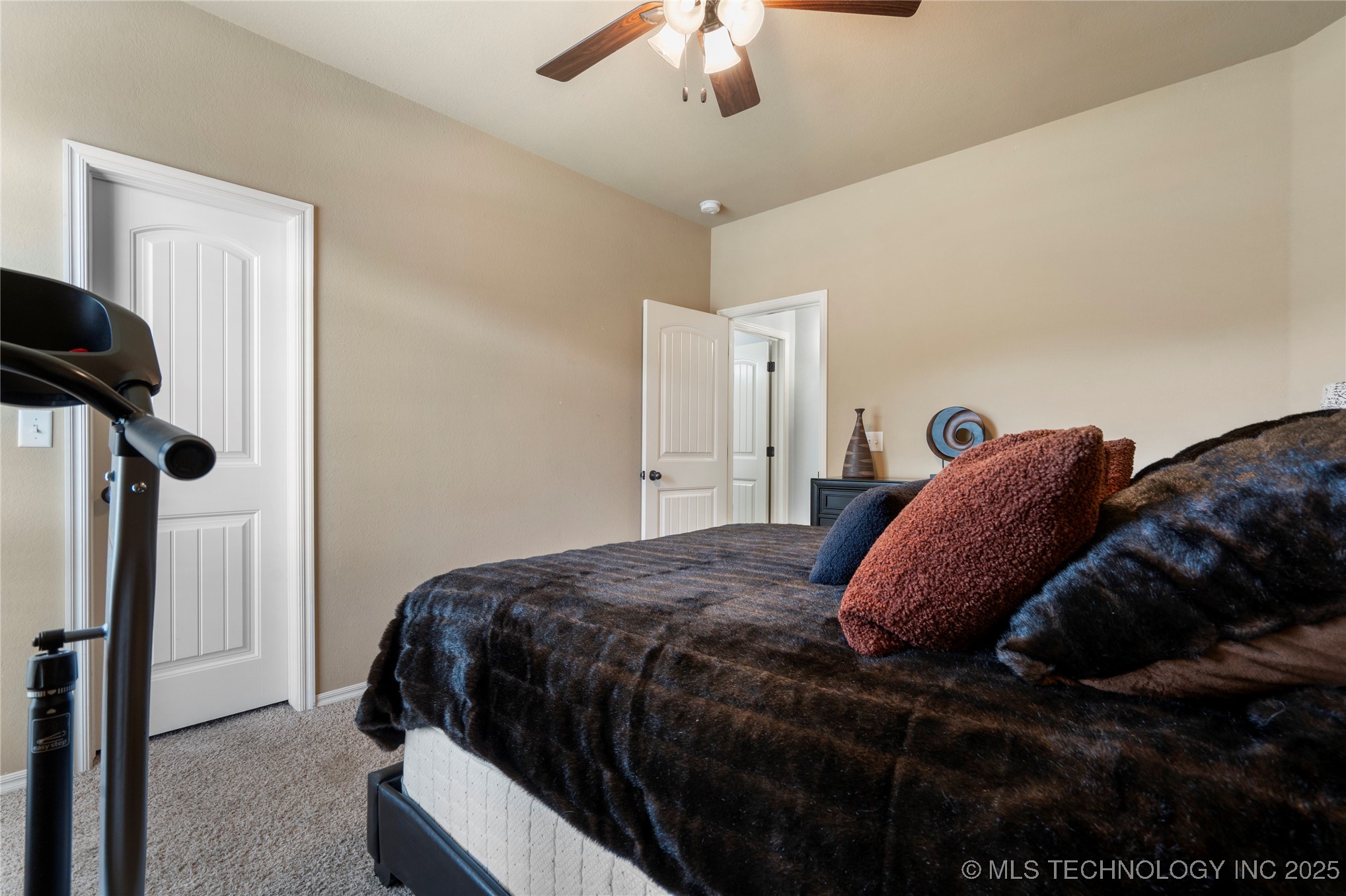 3140 E 143rd Street S