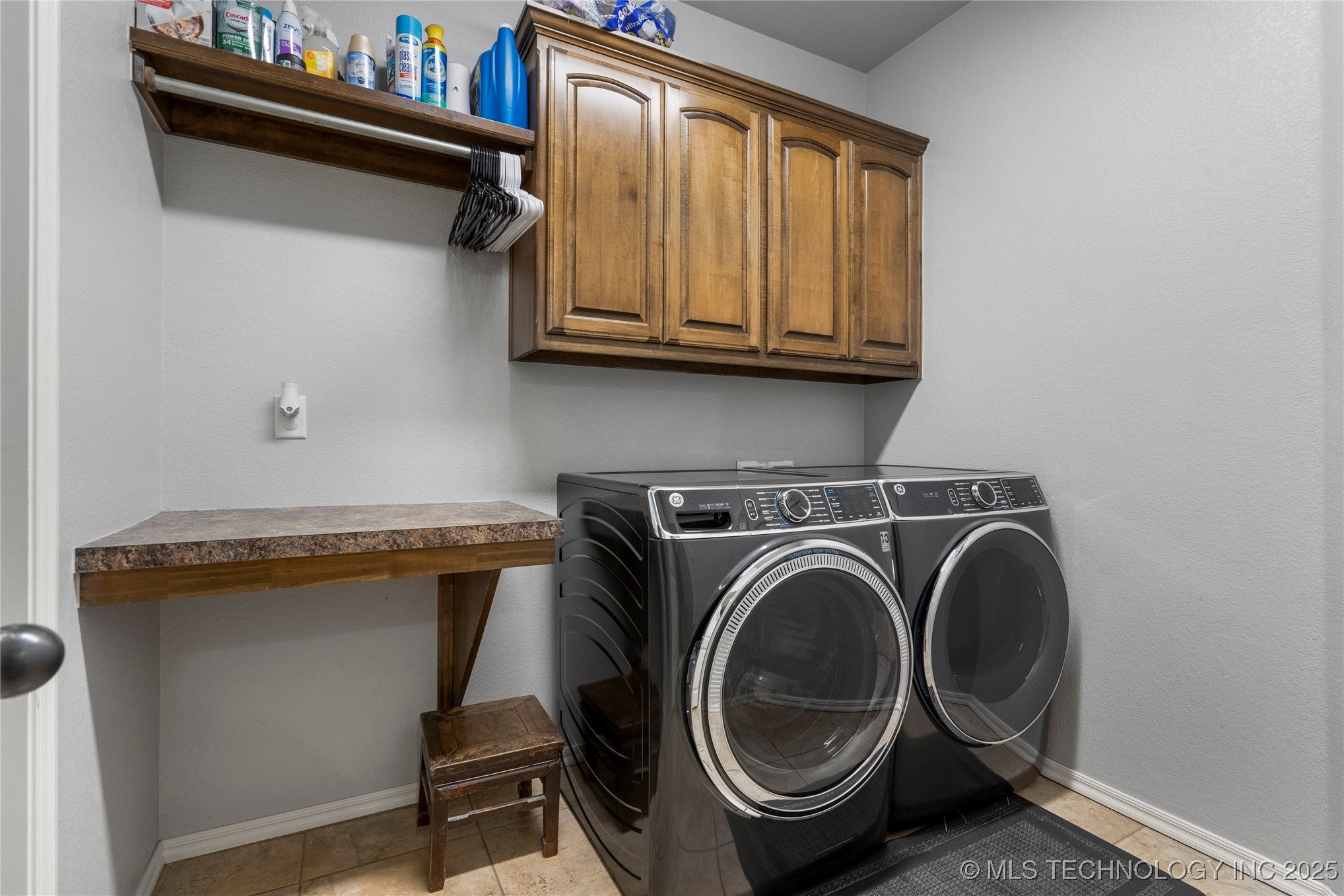 3140 E 143rd Street S