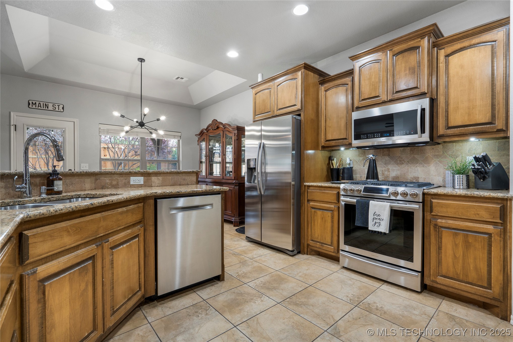 3140 E 143rd Street S