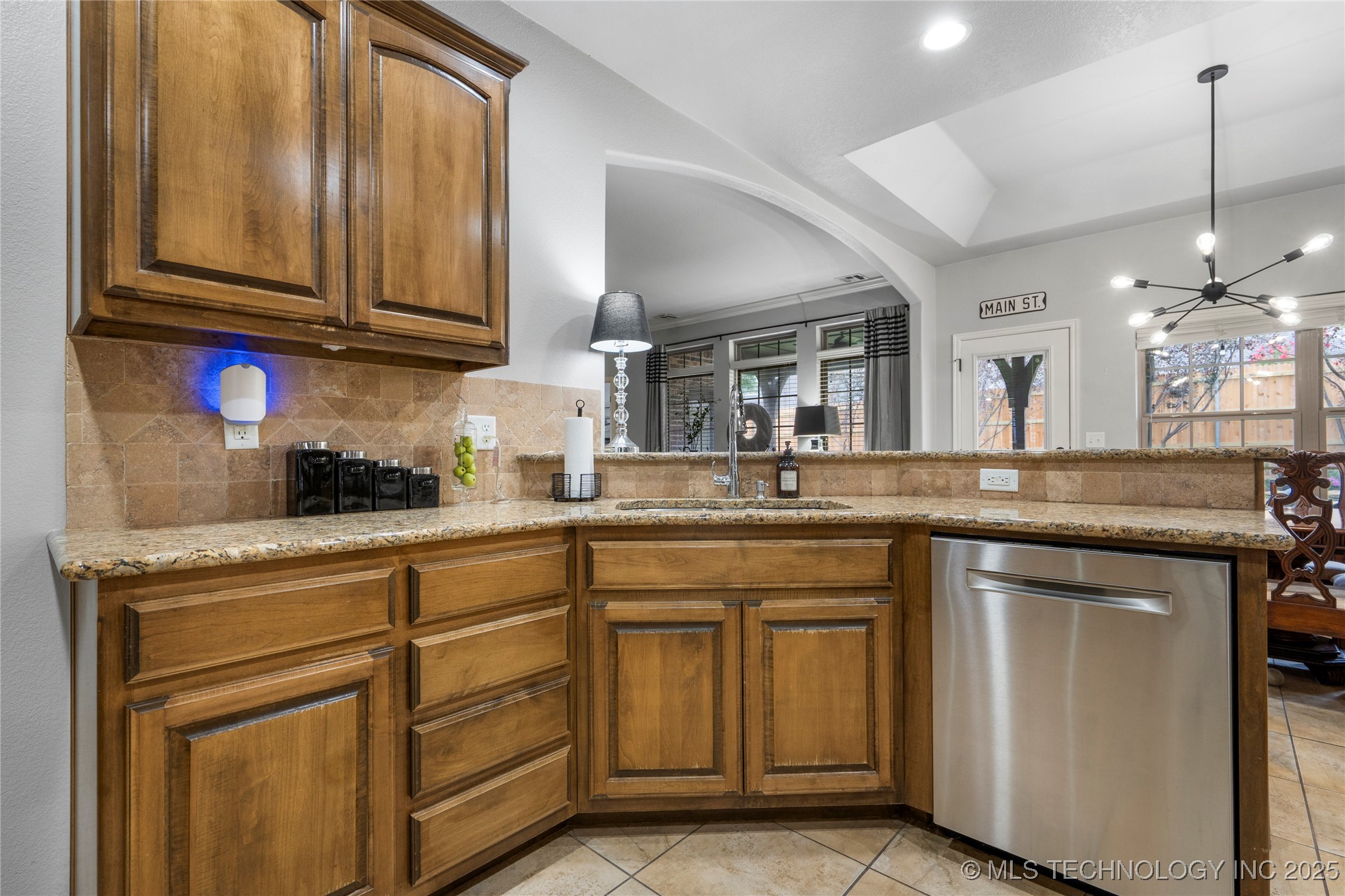 3140 E 143rd Street S