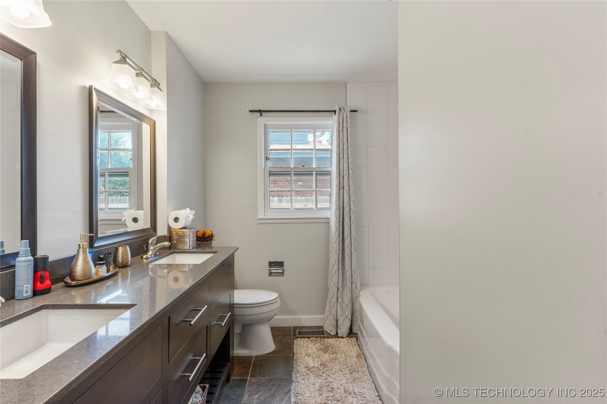 4350 E 56th Place