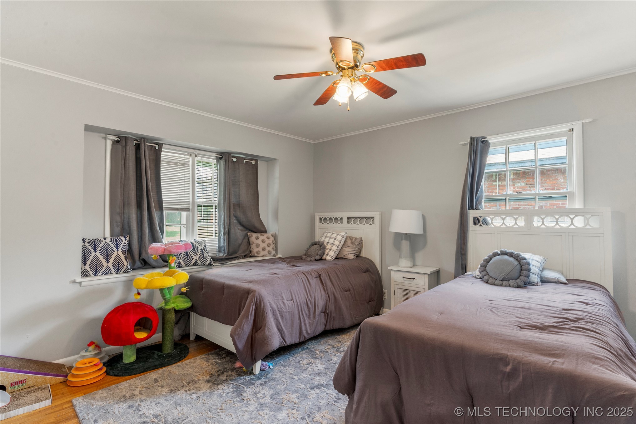 4350 E 56th Place