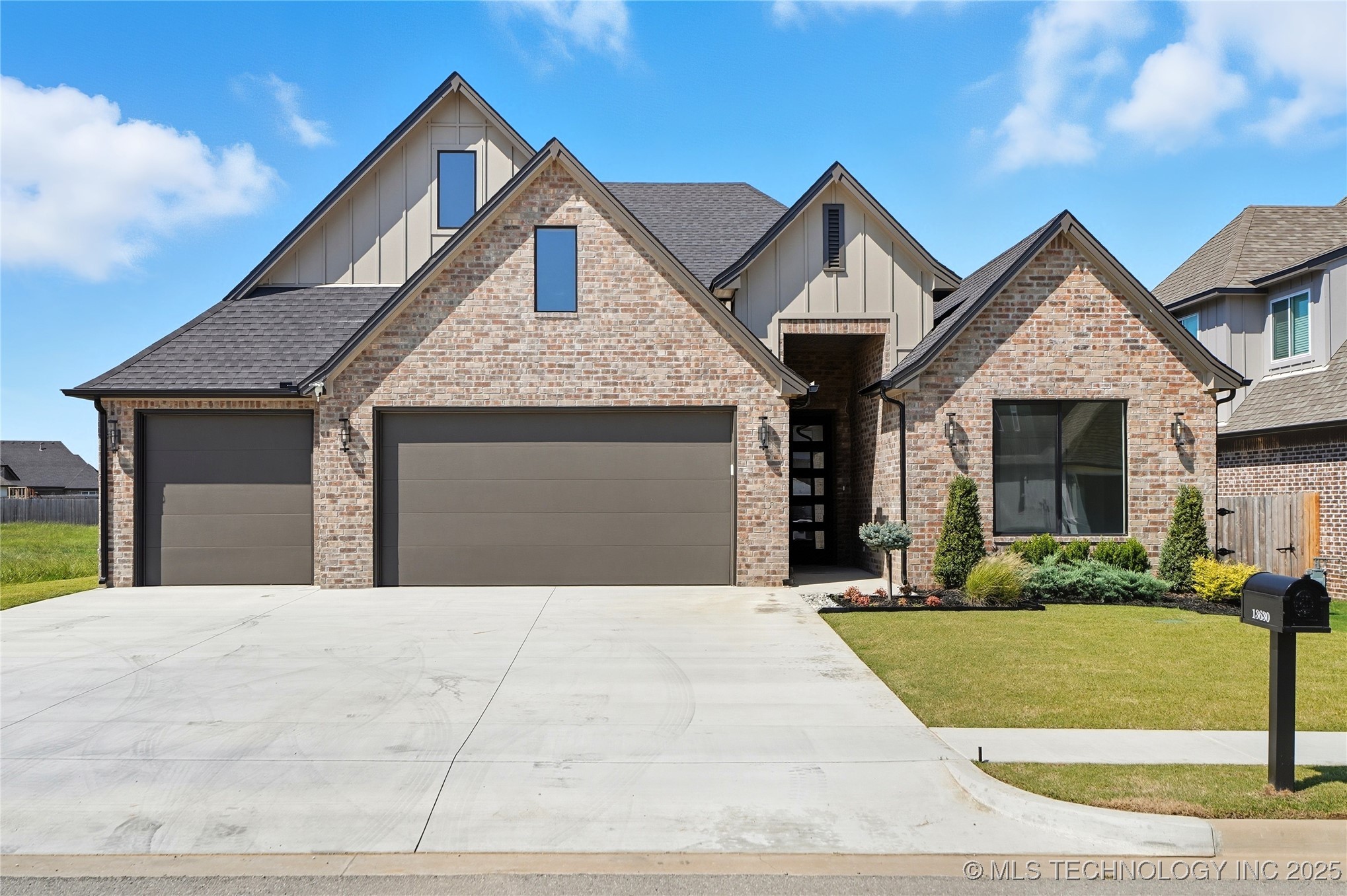 13630 S 21st Place E