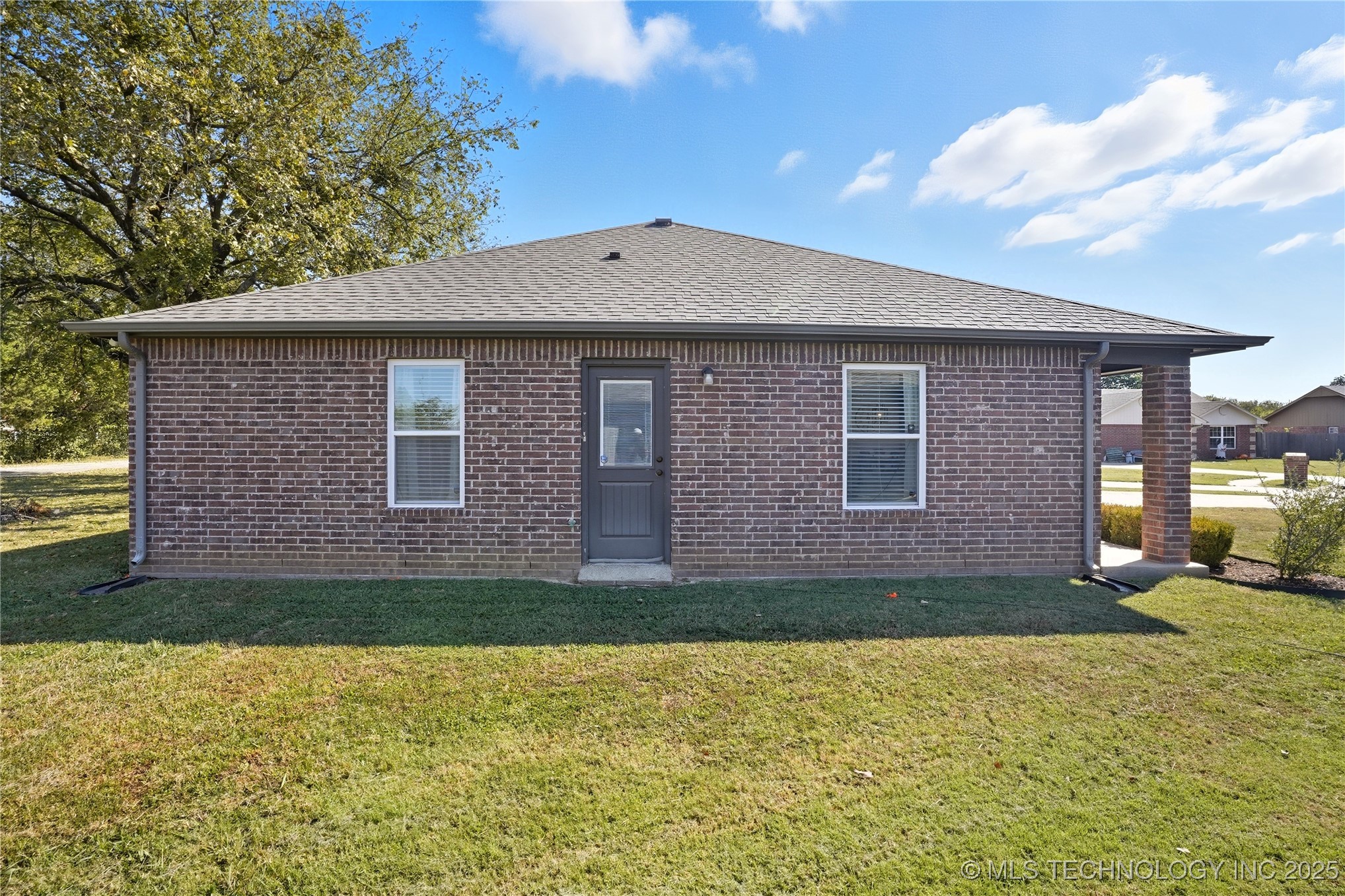 8 Ryan Place