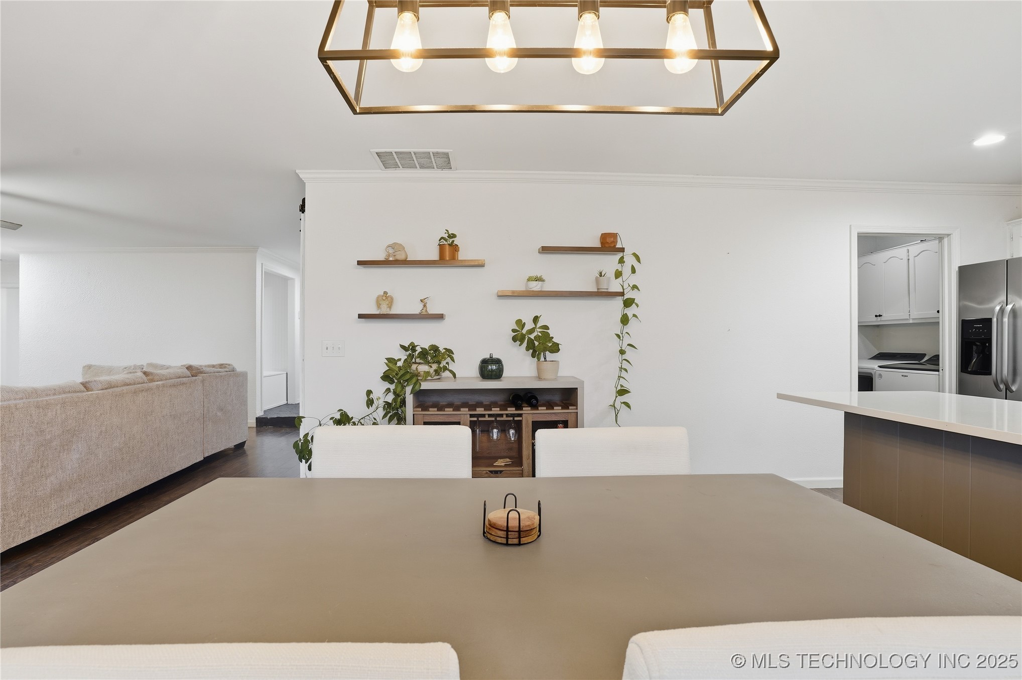 2811 W Atlanta Place