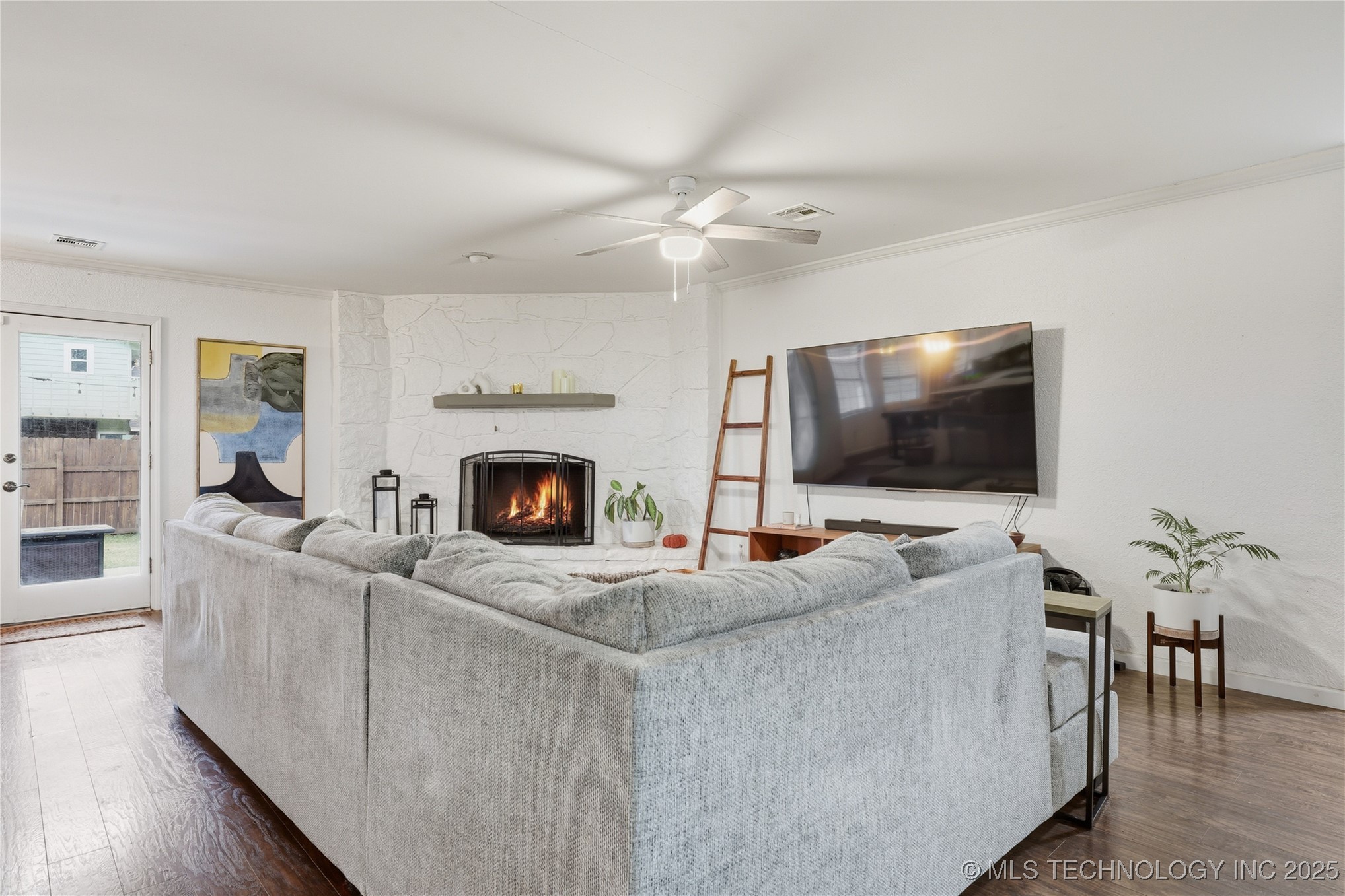 2811 W Atlanta Place