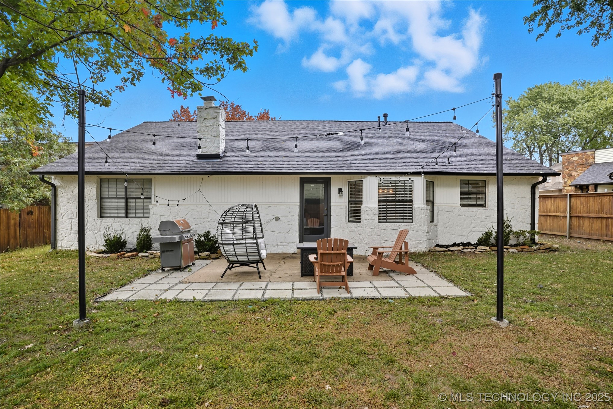 2811 W Atlanta Place