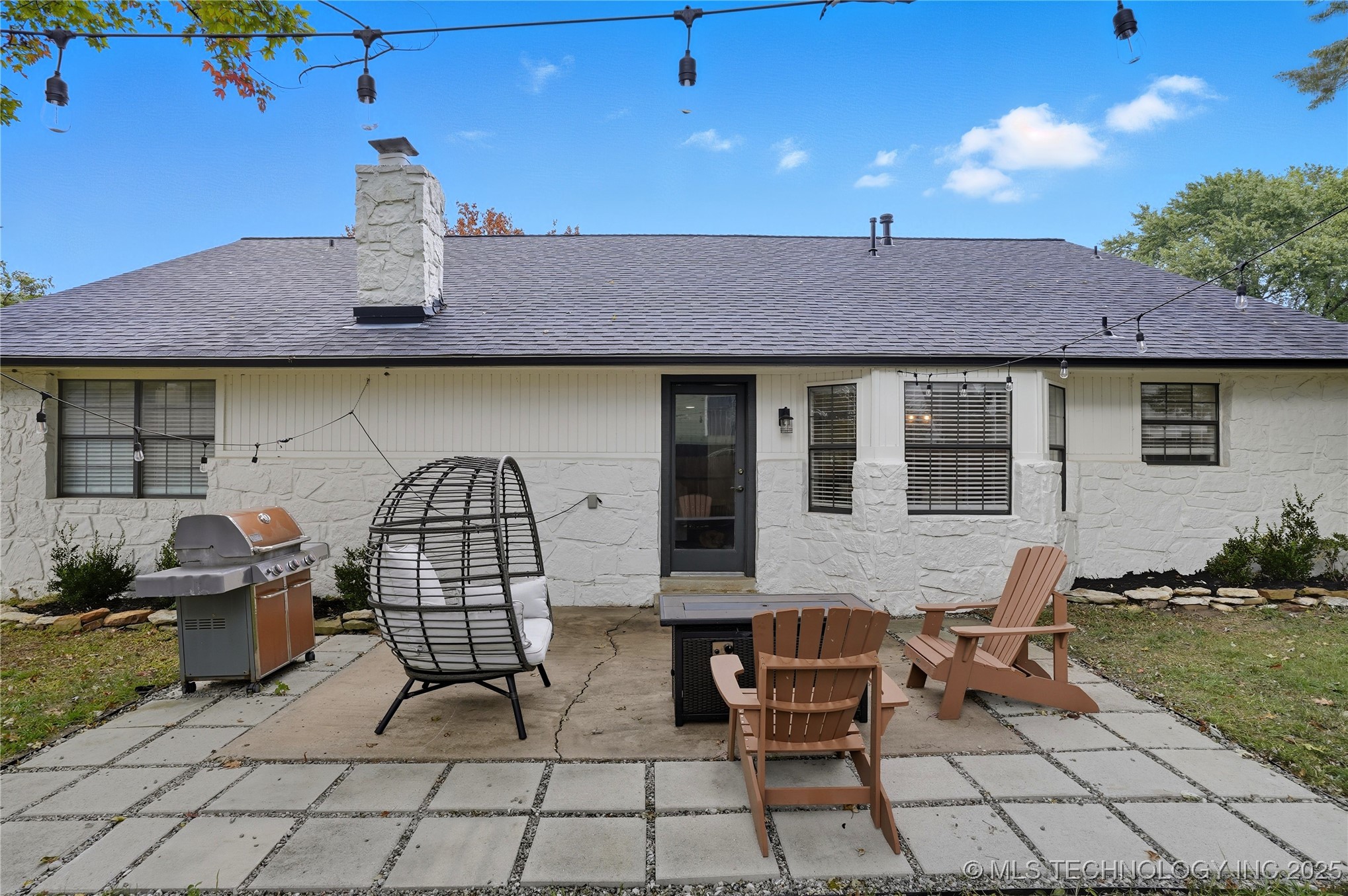 2811 W Atlanta Place