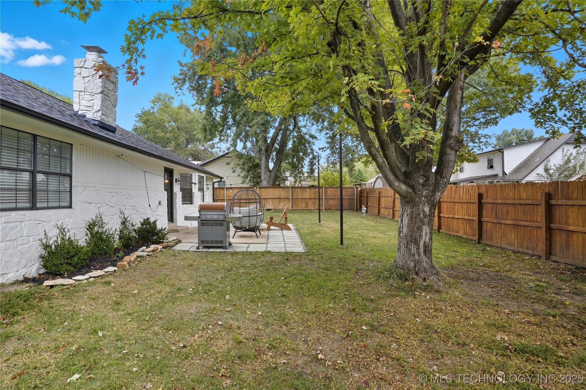 2811 W Atlanta Place