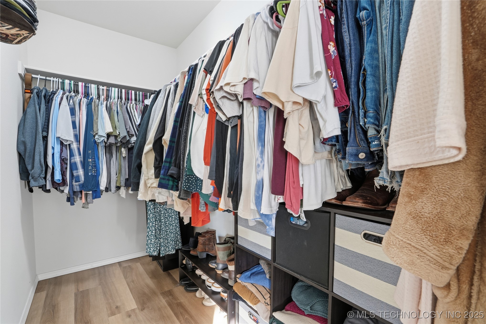 23123 S Jewell Drive