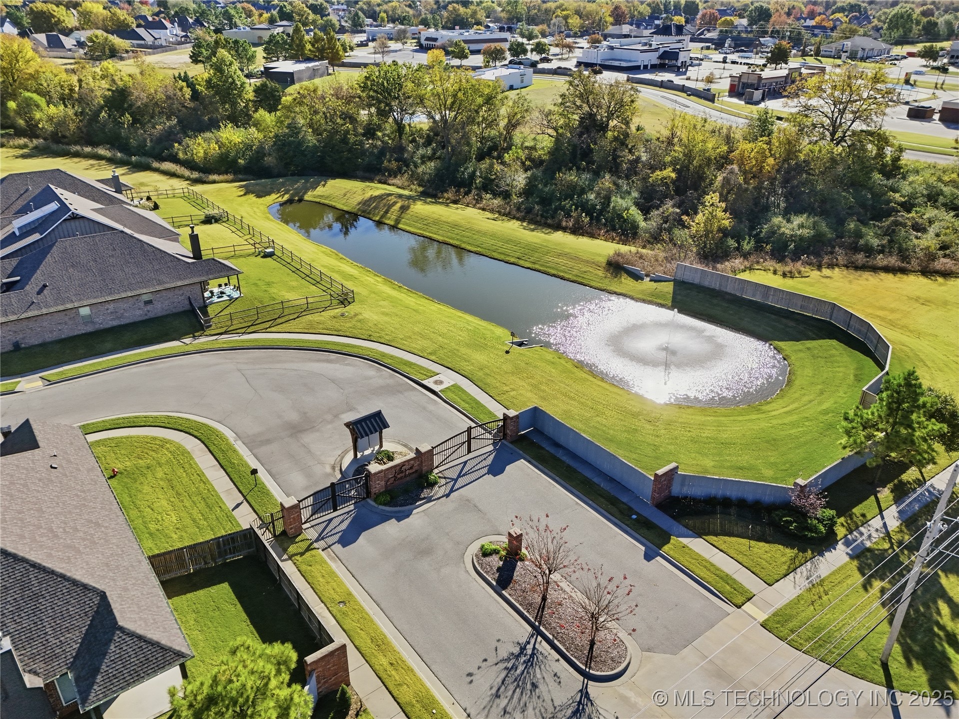 3413 W Norman Street