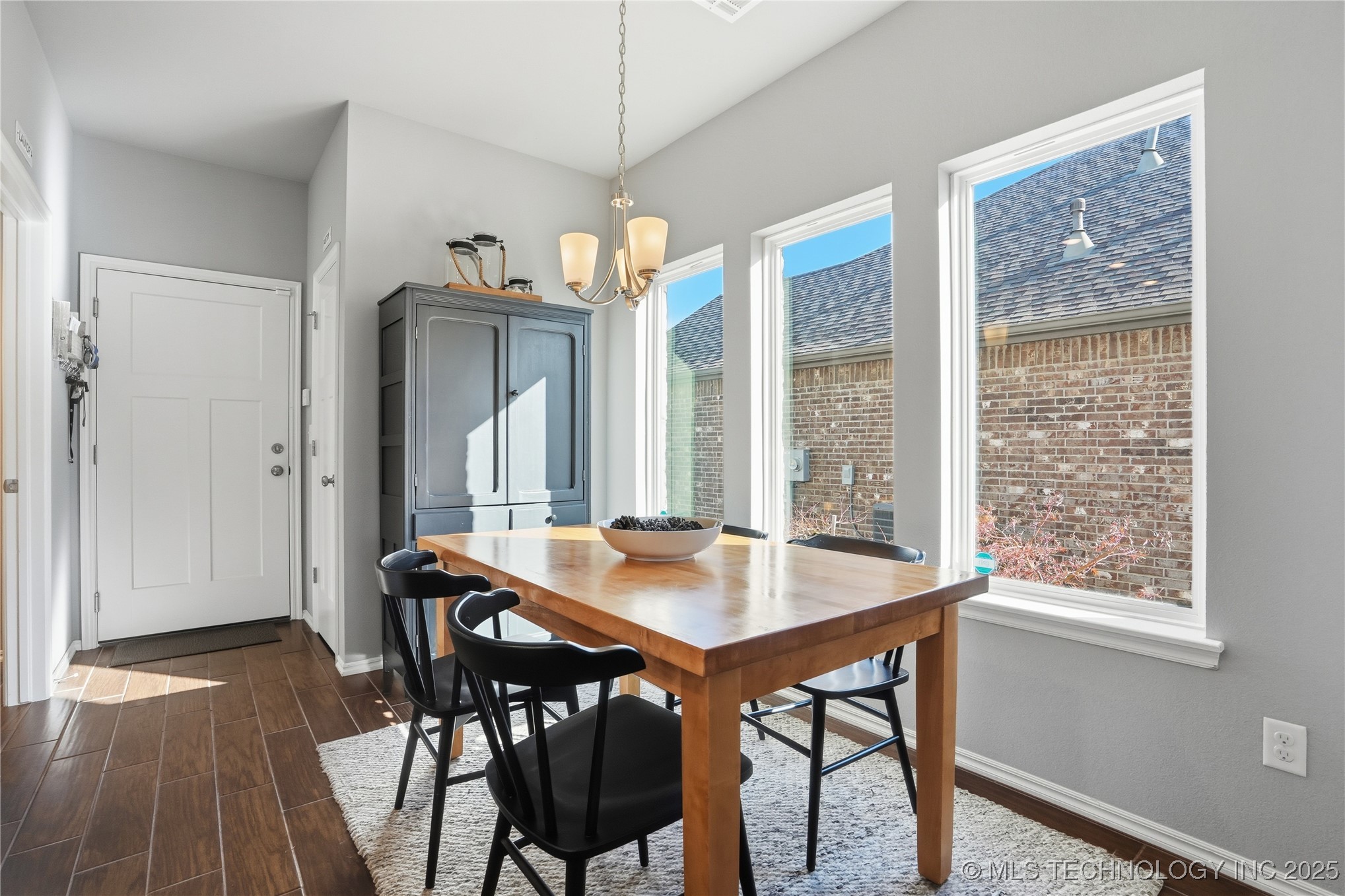 3413 W Norman Street