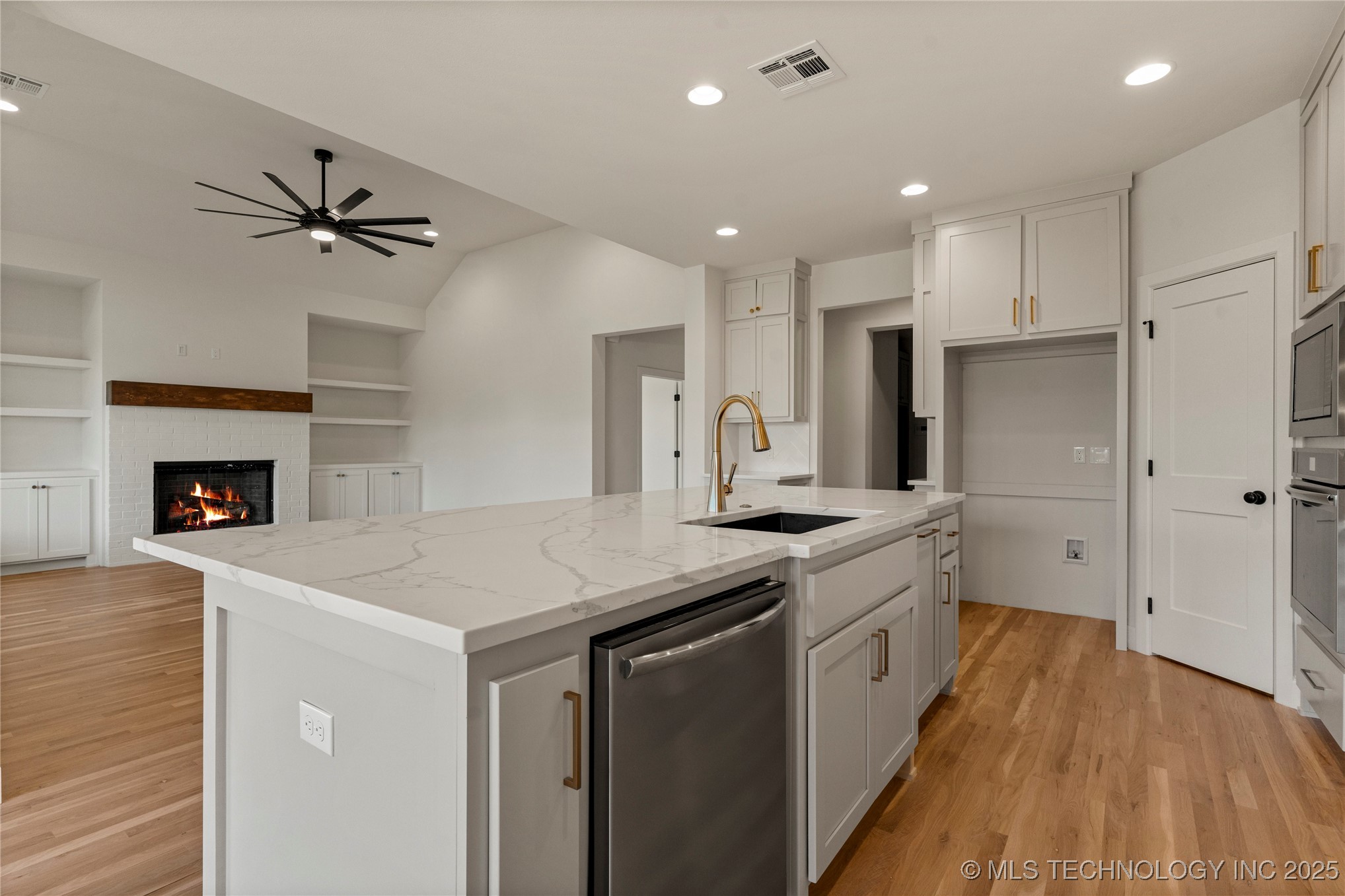 2059 E 129th Place S