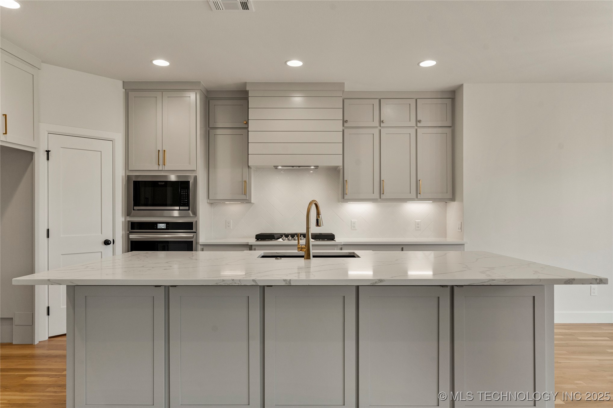 2059 E 129th Place S