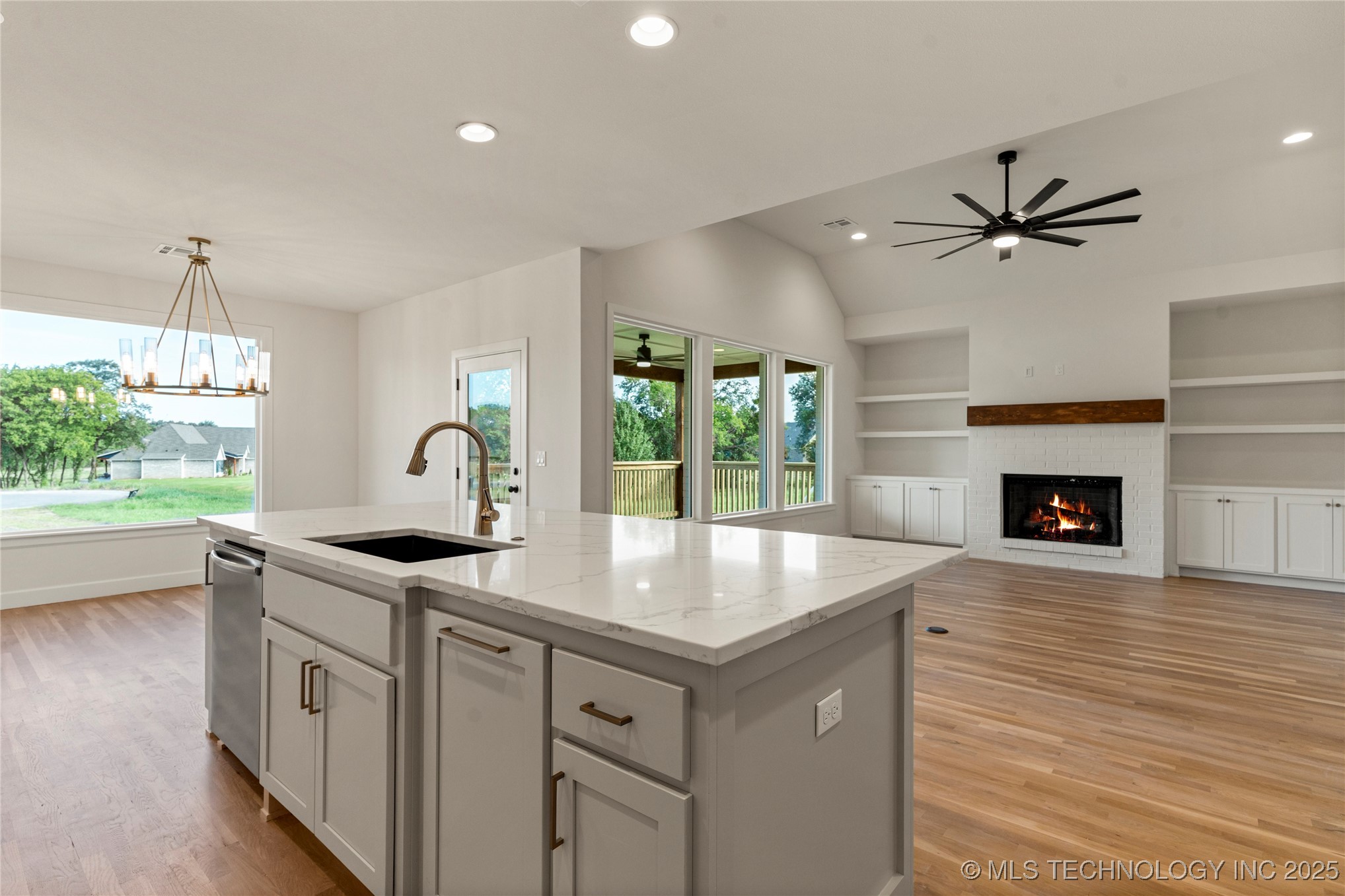 2059 E 129th Place S