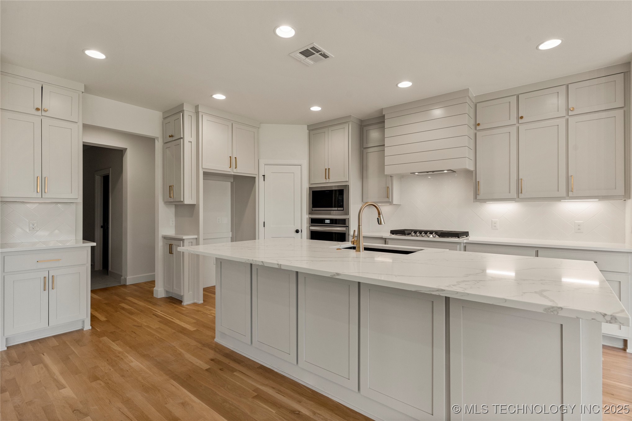 2059 E 129th Place S