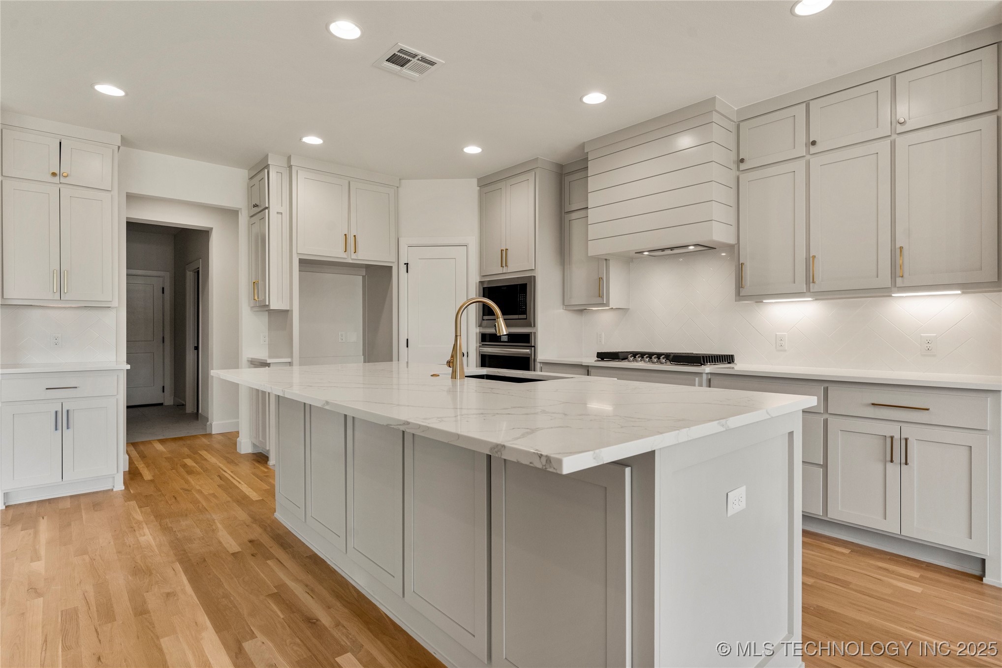 2059 E 129th Place S
