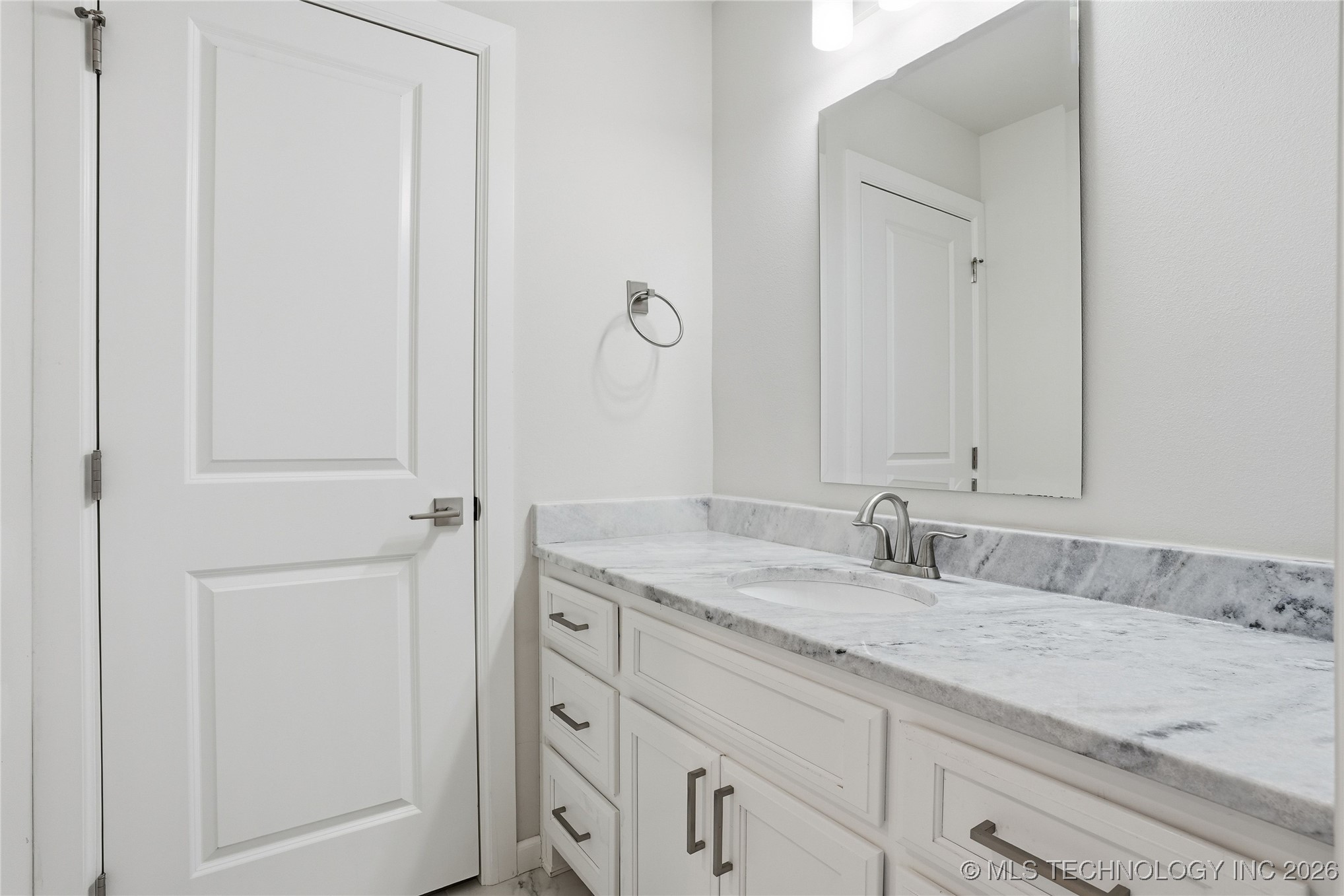 4239 E 177th Place S