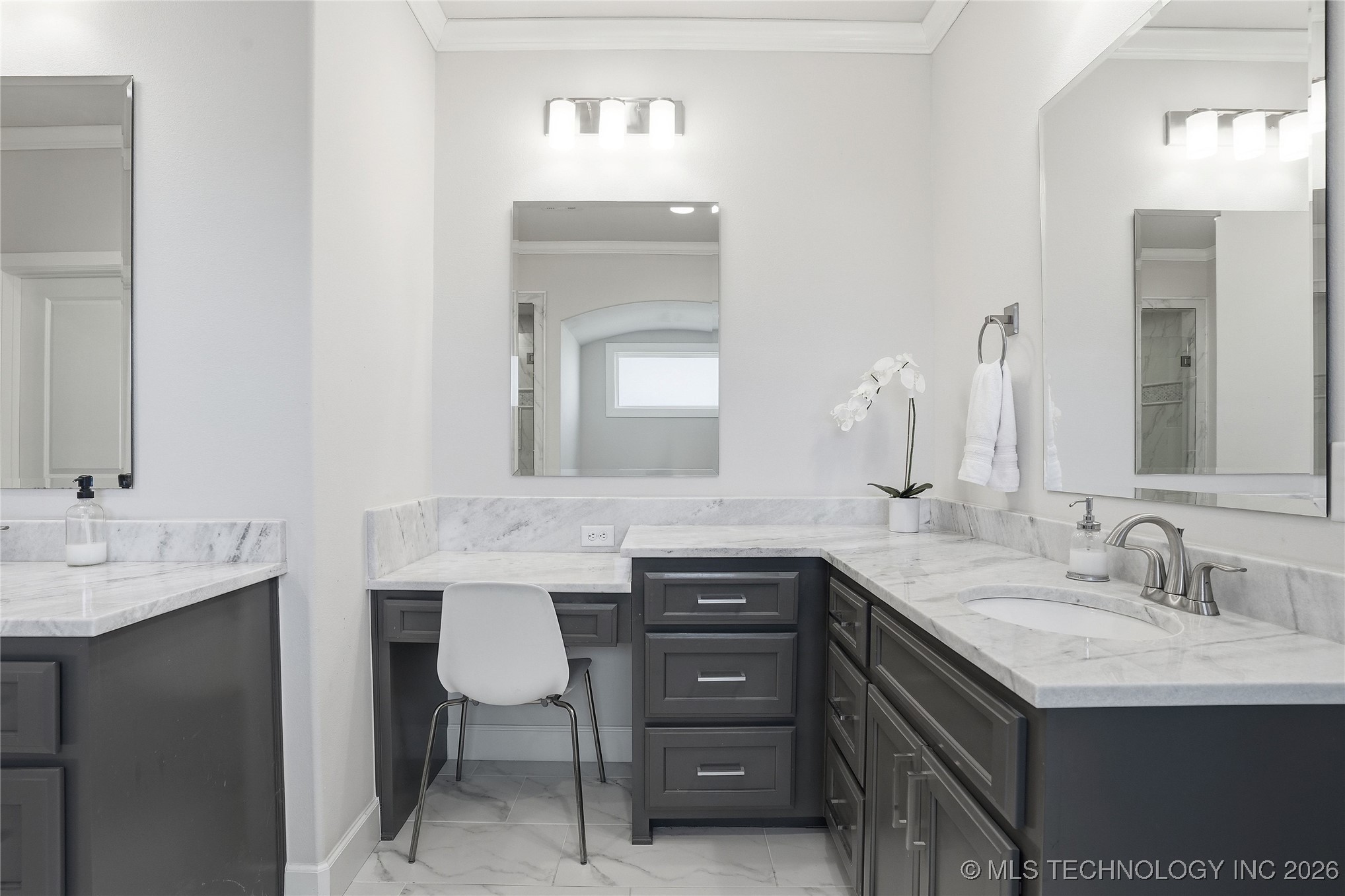 4239 E 177th Place S