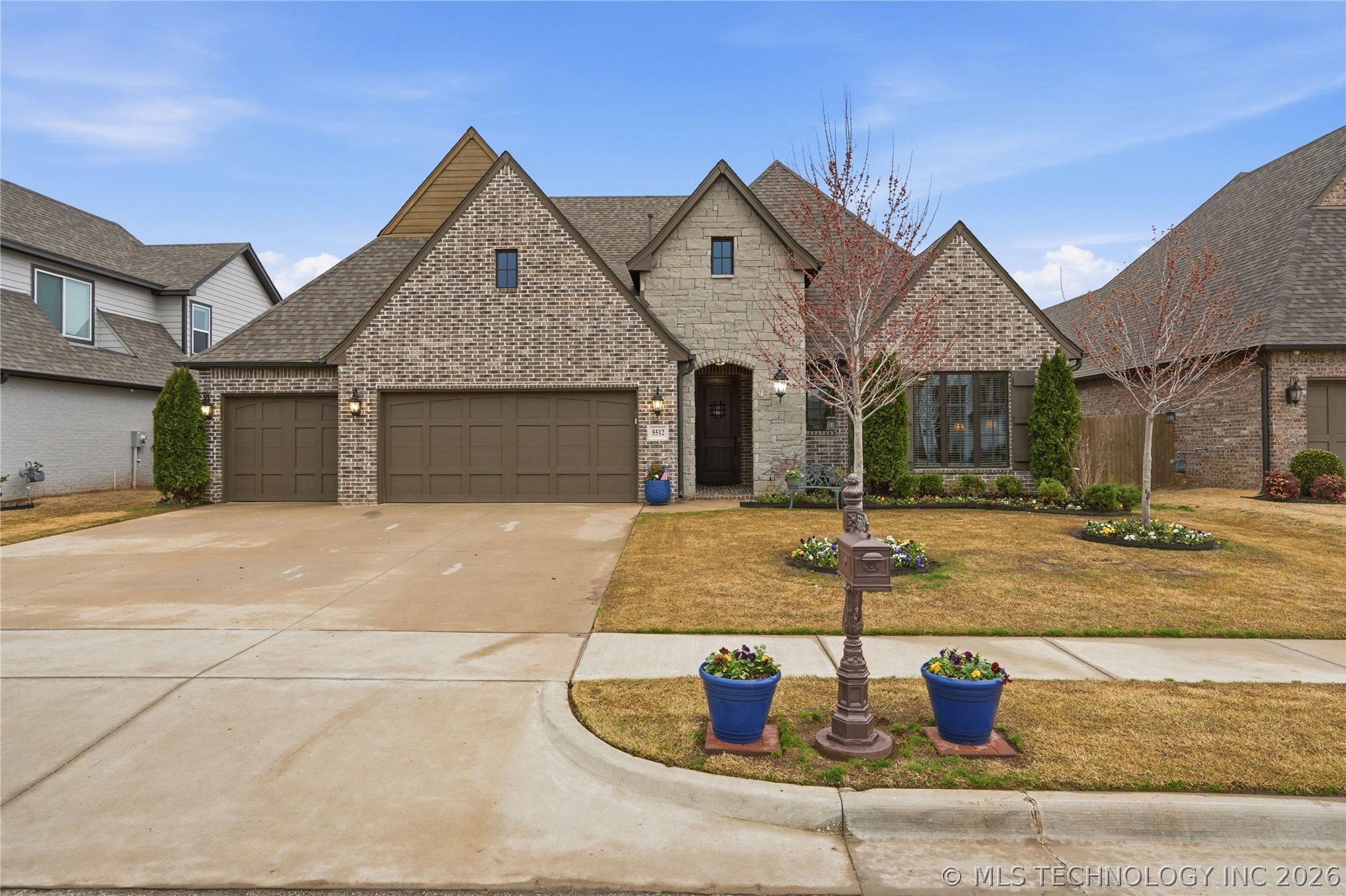 5512 E 124th Street S