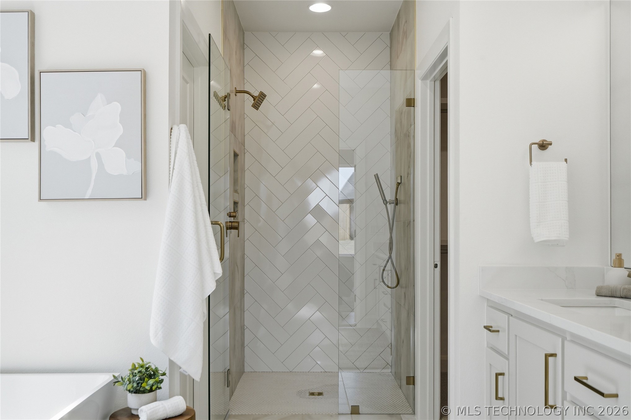 13657 S 20th Place E