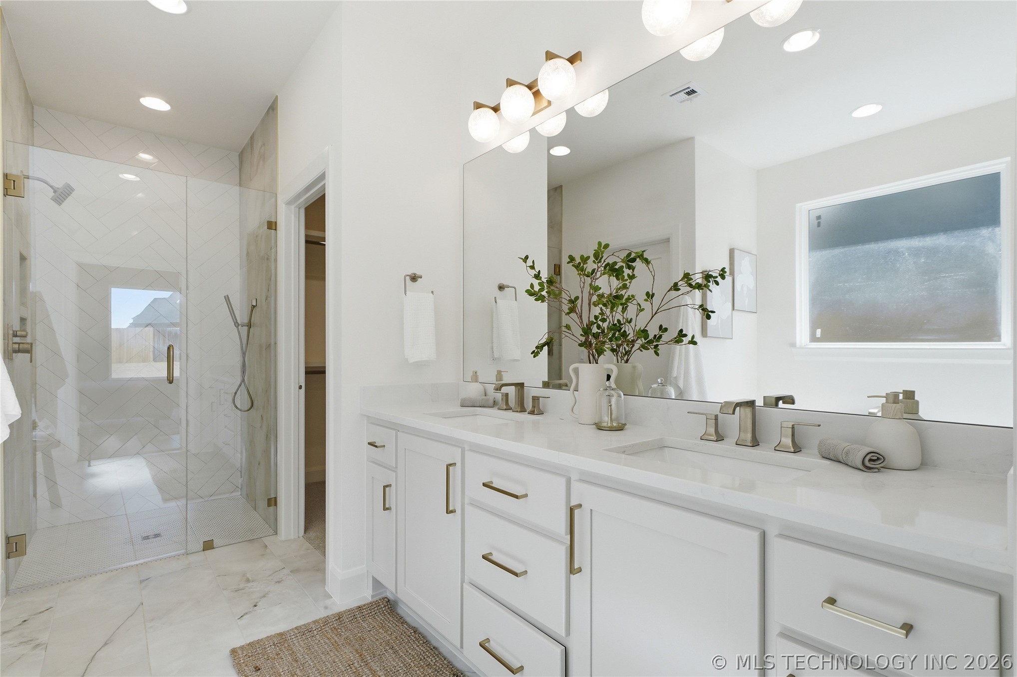 13657 S 20th Place E