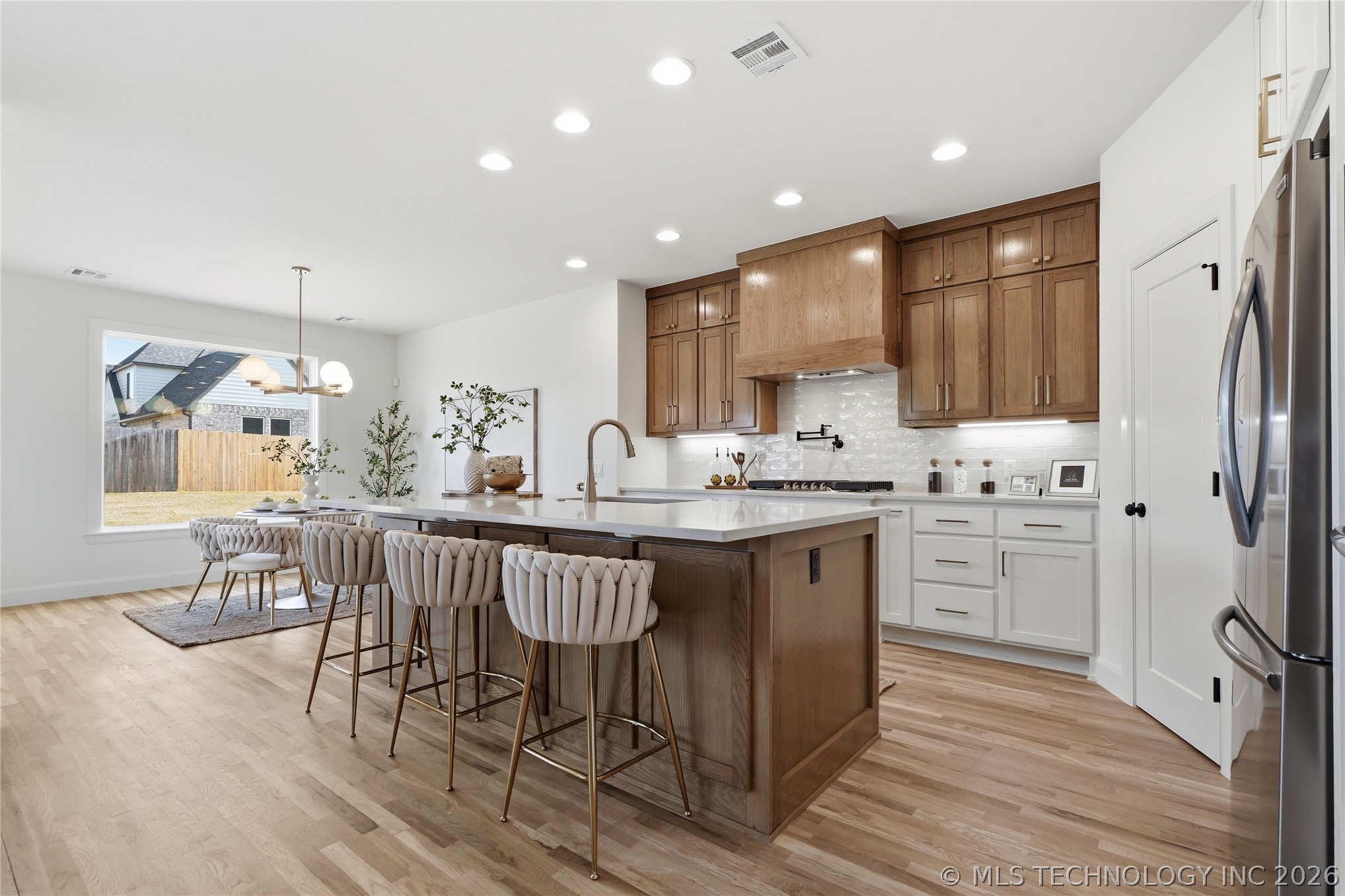 13657 S 20th Place E