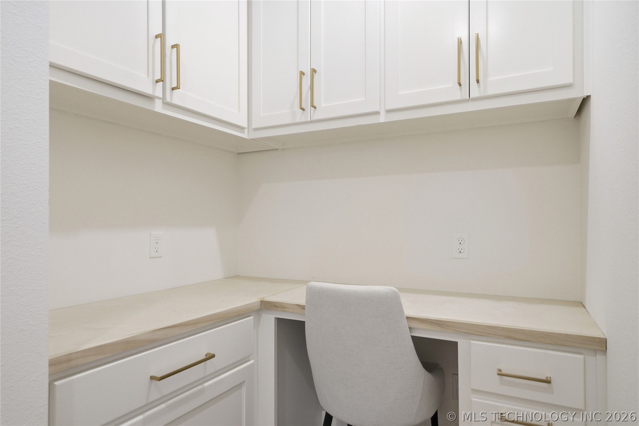 13657 S 20th Place E