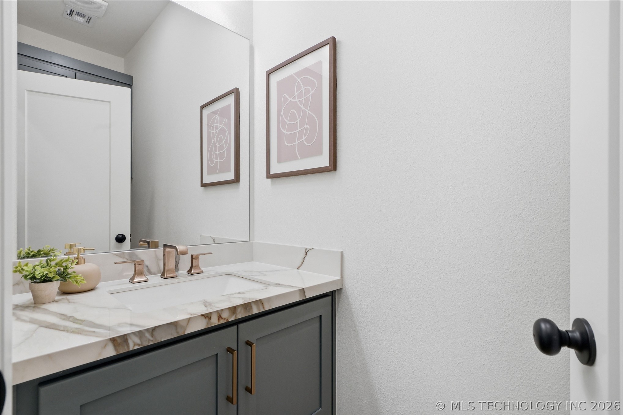 13657 S 20th Place E